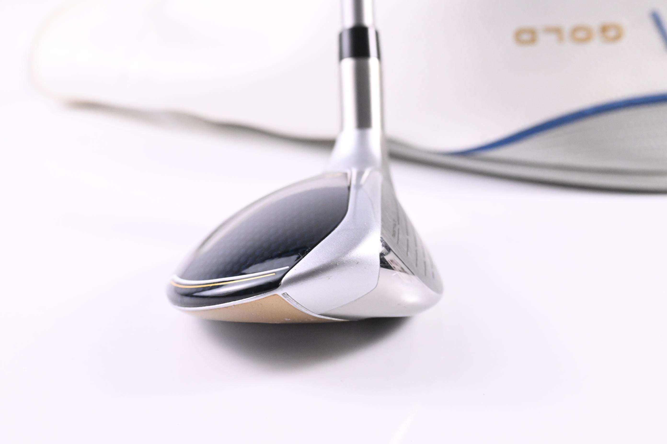 Ladies Taylormade Kalea Gold #6 Hybrid / 31 Degrees / Ladies Flex Kalea 40 Shaft
