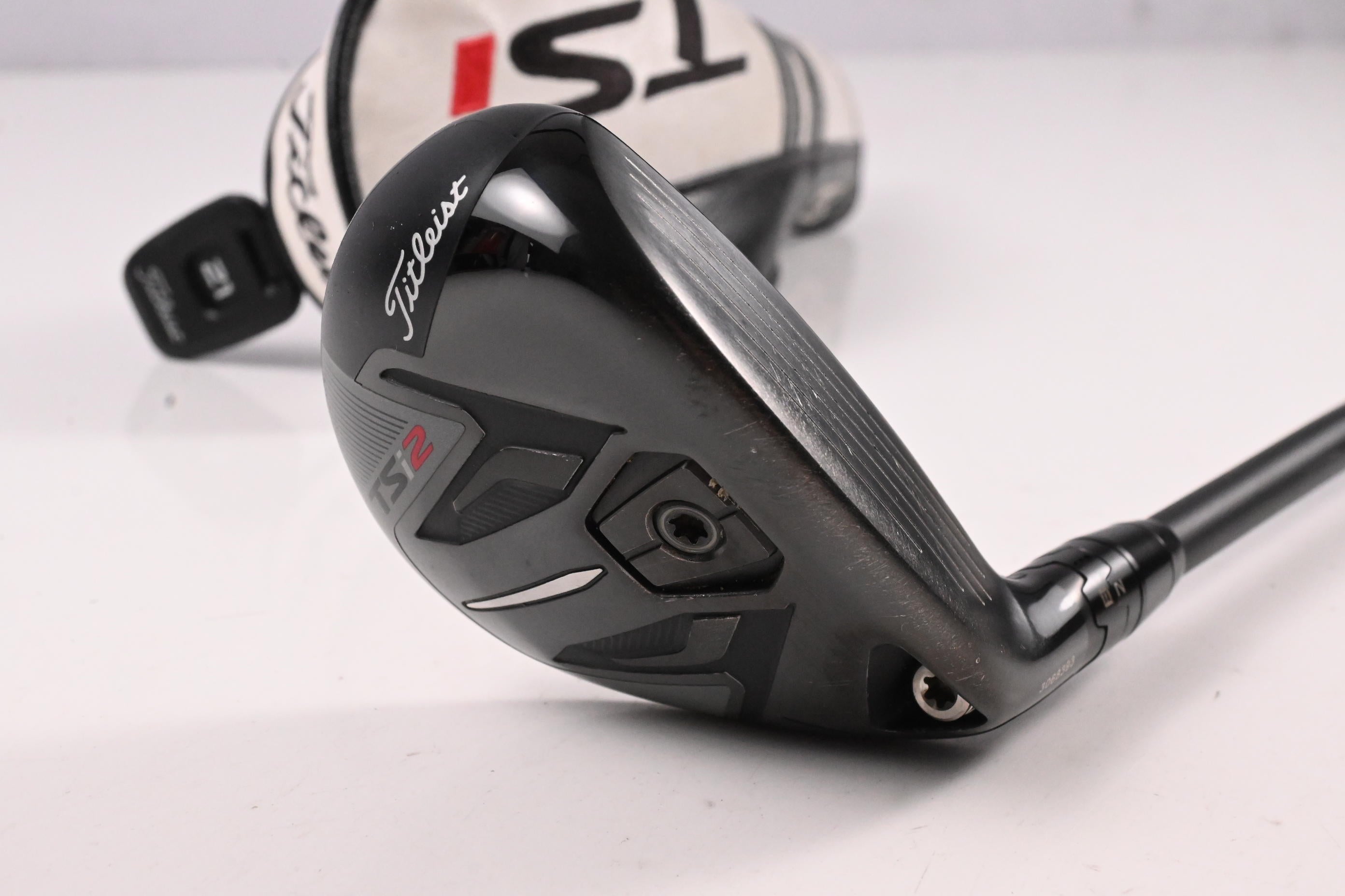 Titleist TSi2 #4 Hybrid / 21 Degree / Regular Flex Kuro Kage 5th Gen Black 55