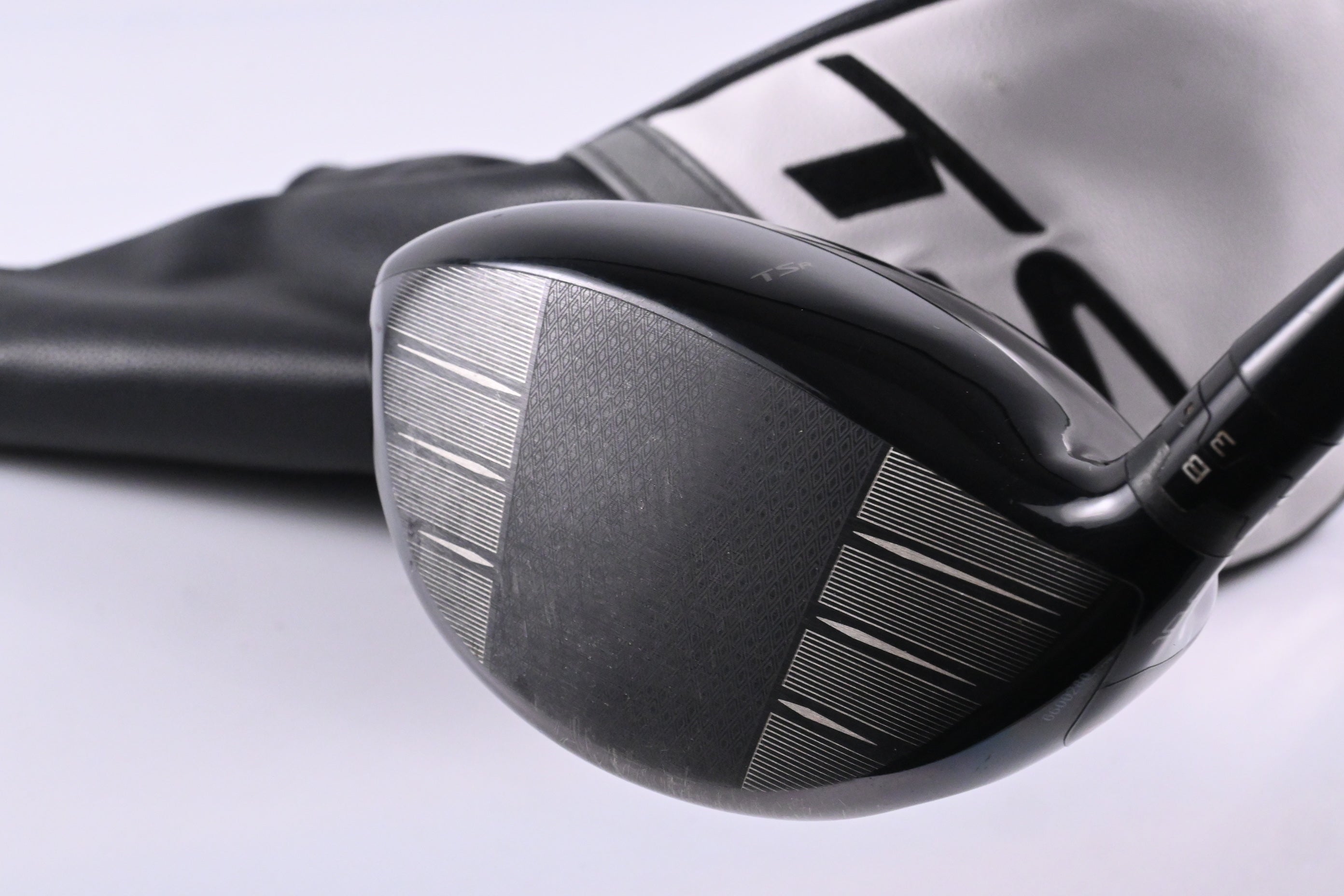 Titleist TSR2 Driver / 10 Degree / Regular Flex Aldila Ascent White 40 Shaft