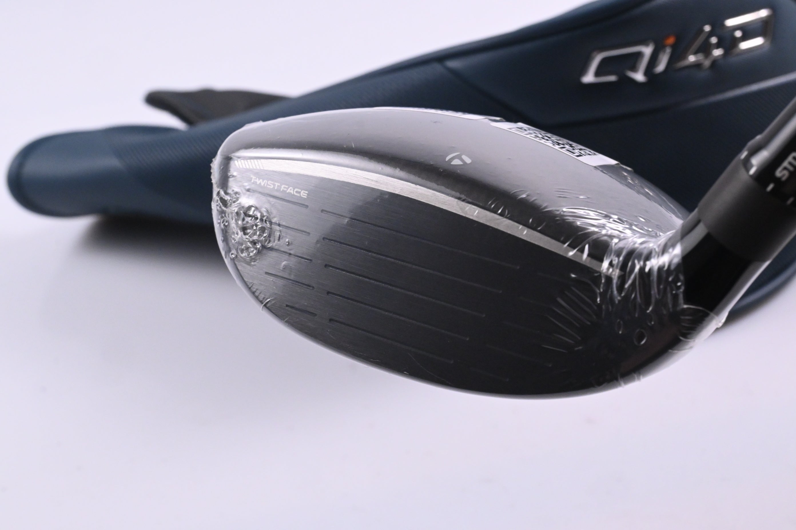 Taylormade Qi4D Max Lite #5 Wood / 18 Degree / Regular Flex Reax 55 Shaft