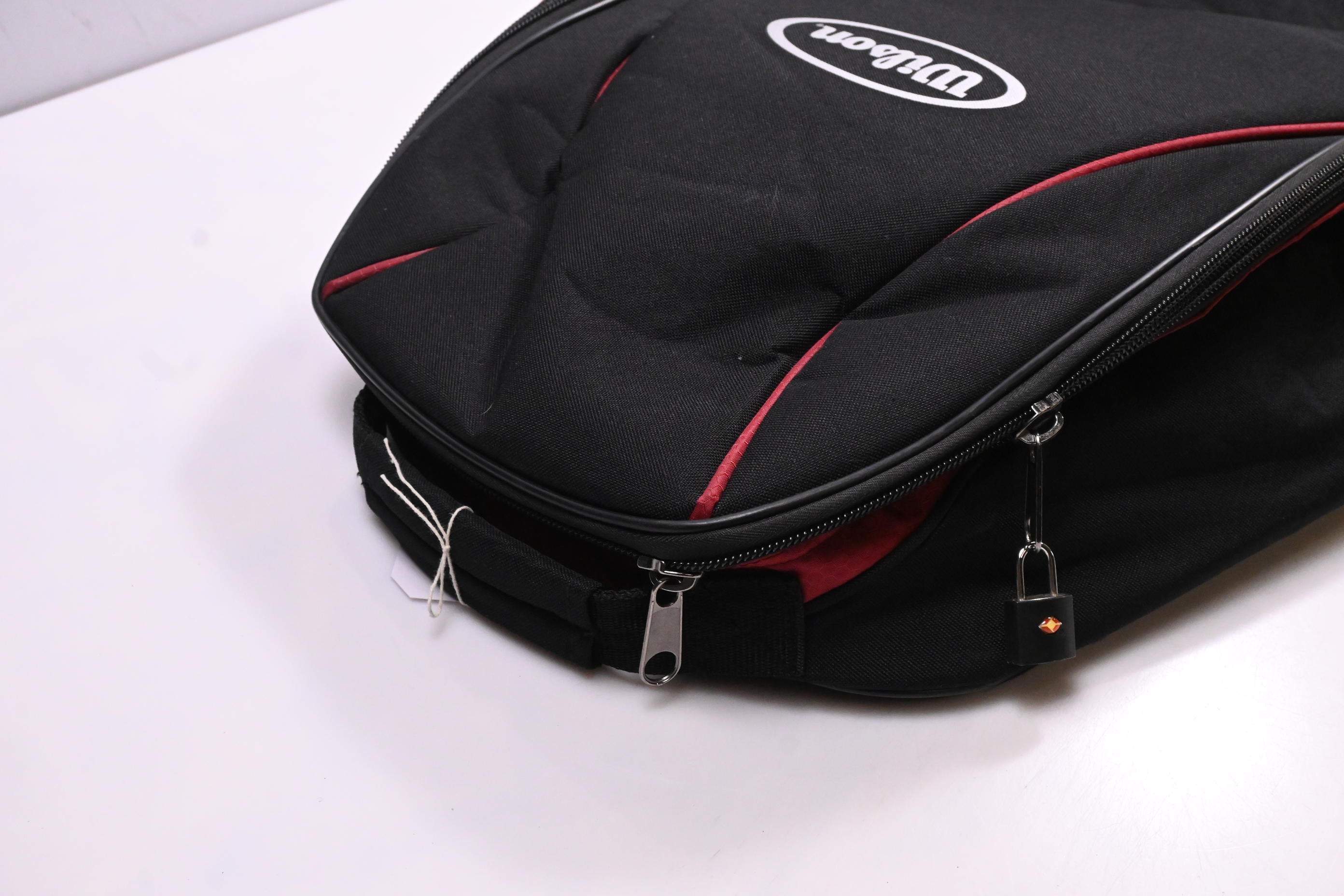 Wilson Deep Red Travel Cover / Black, Maroon