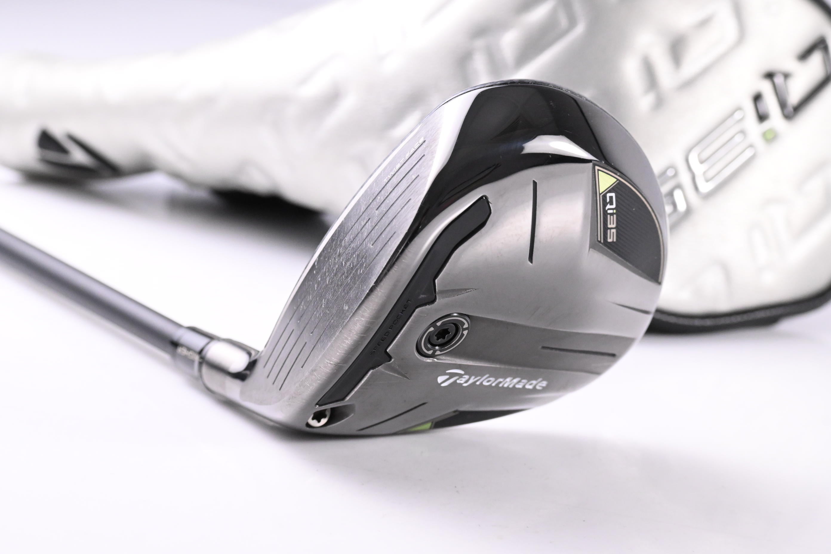 Left Hand Taylormade Qi35 #5 Wood / 18 Degree / Regular Flex Vanquish 5 Shaft