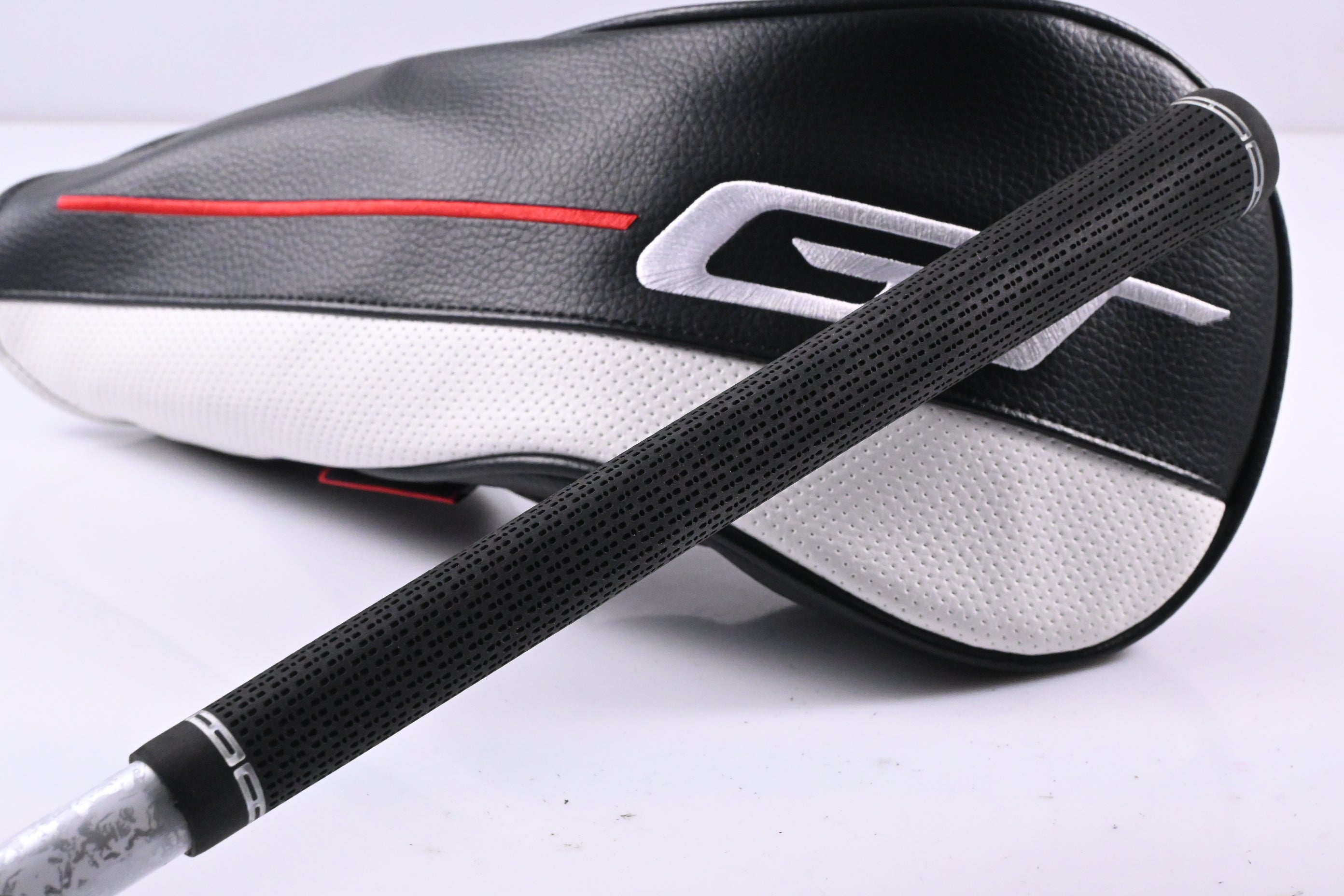 Titleist GT1 Driver / 10 Degree / Regular Flex Project X Denali Red 50 Shaft