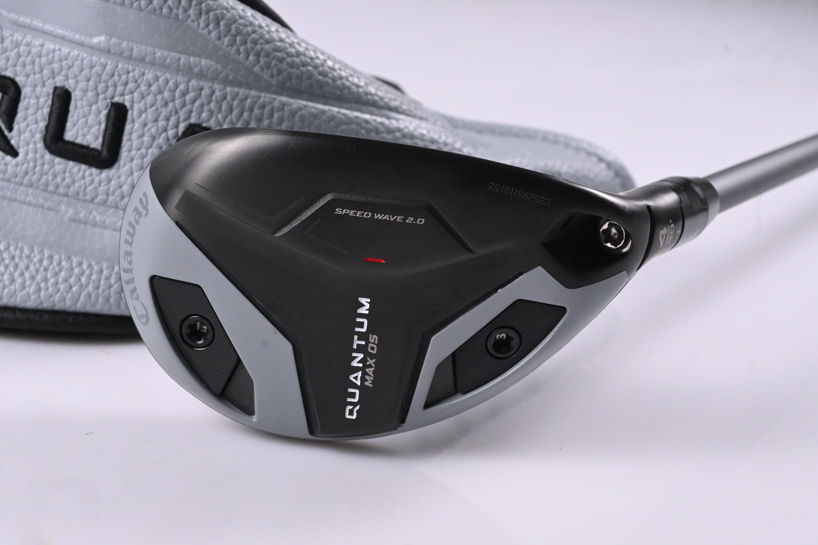 Callaway Quantum Max OS #4 Hybrid / 20 Degree / Stiff Flex Denali Frost Silver