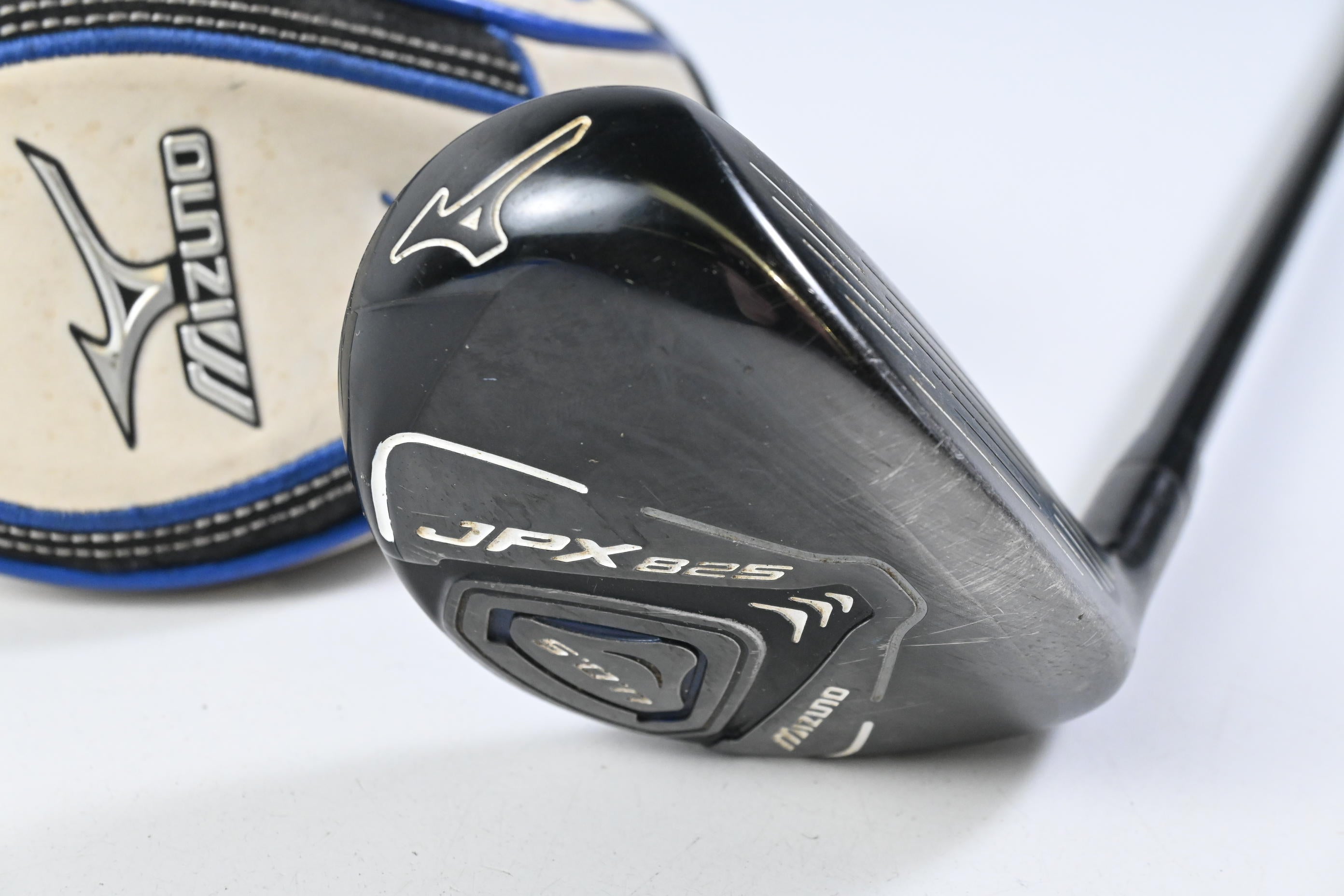 Mizuno JPX 825 #3 Hybrid / 19 Degree / Regular Flex Fujikura Orochi 70 Shaft