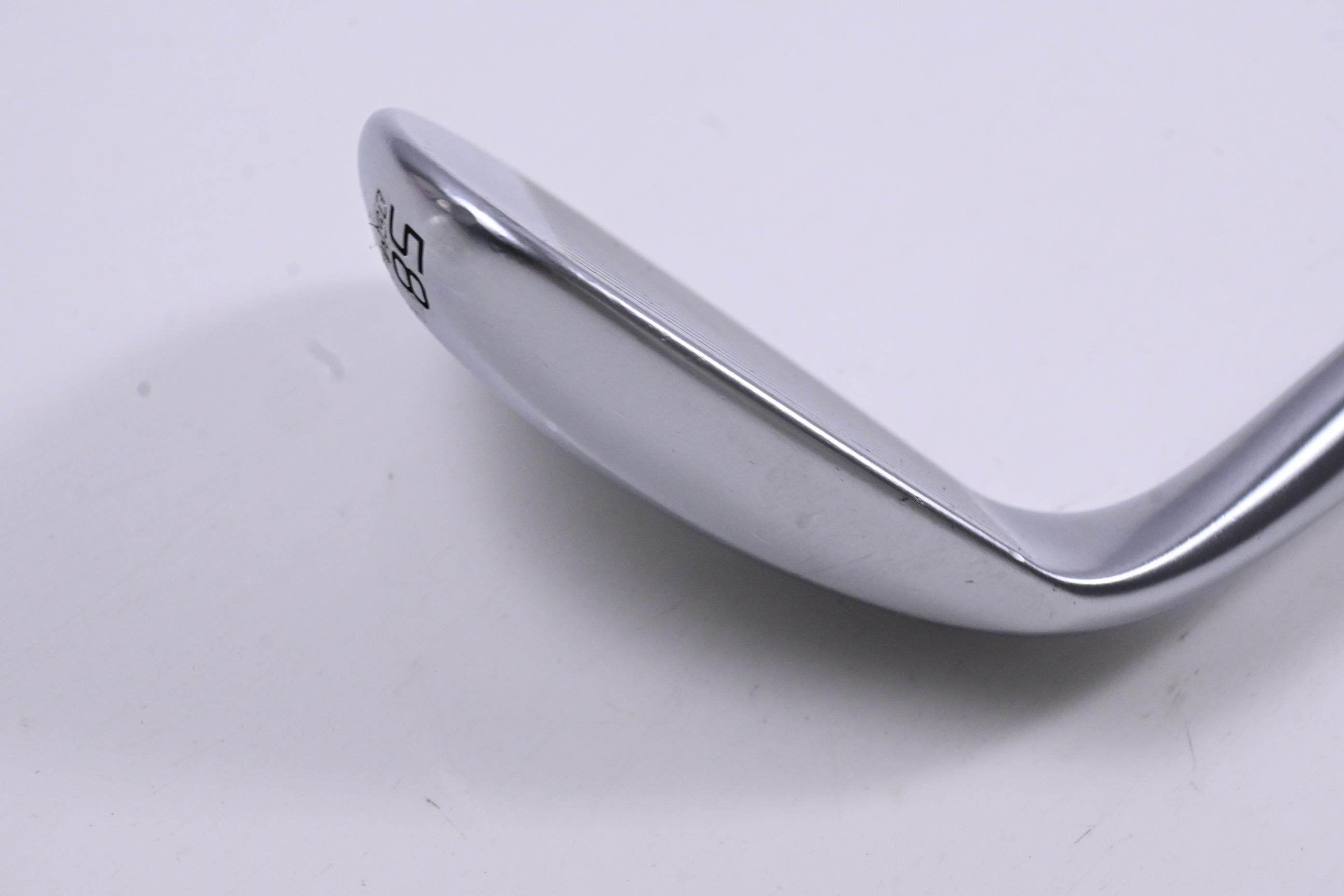 Titleist Vokey SM10 Lob Wedge / 58 Degree / Regular Flex Dynamic Gold R300 Shaft