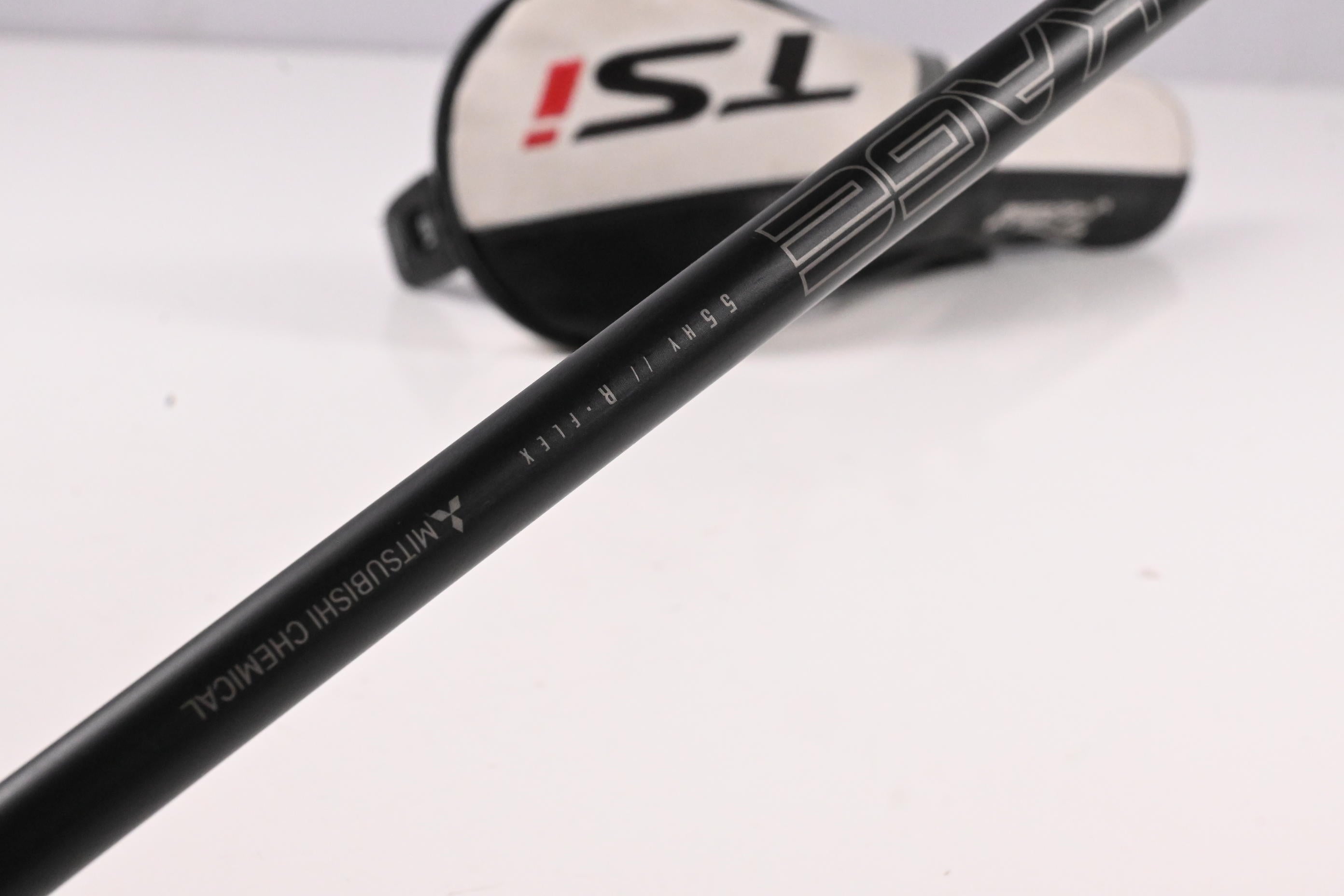 Titleist TSi2 #4 Hybrid / 21 Degree / Regular Flex Kuro Kage 5th Gen Black 55