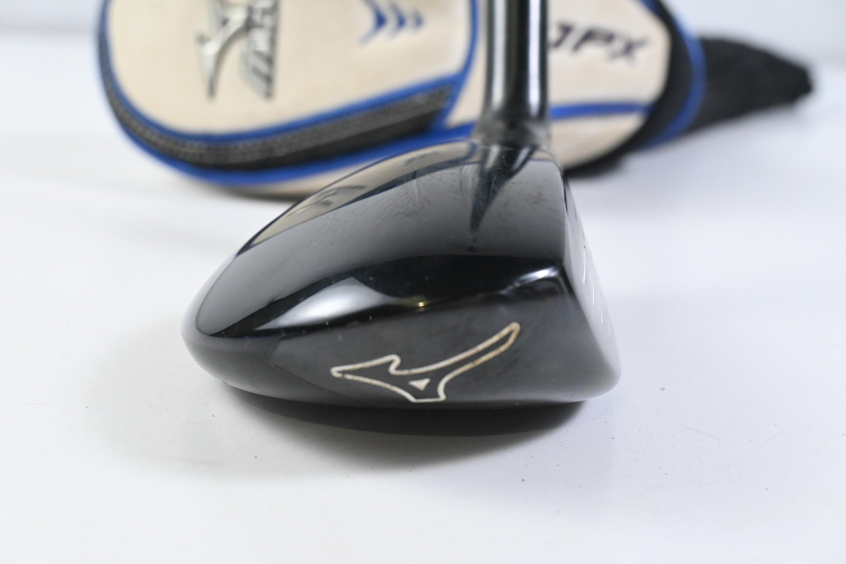 Mizuno JPX 825 #3 Hybrid / 19 Degree / Regular Flex Fujikura Orochi 70 Shaft