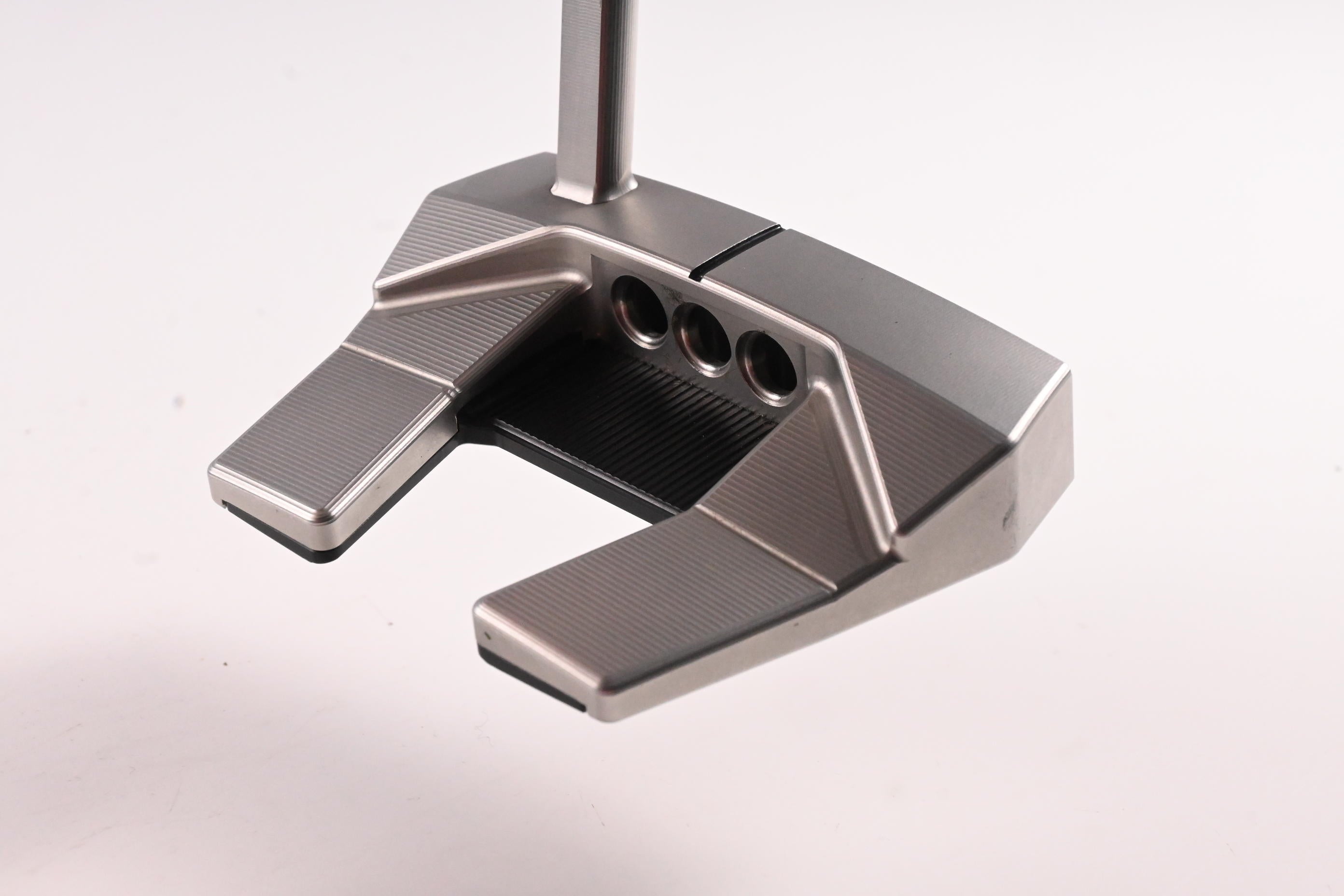 Scotty Cameron 2026 Phantom 5.5 Putter / 34 Inch
