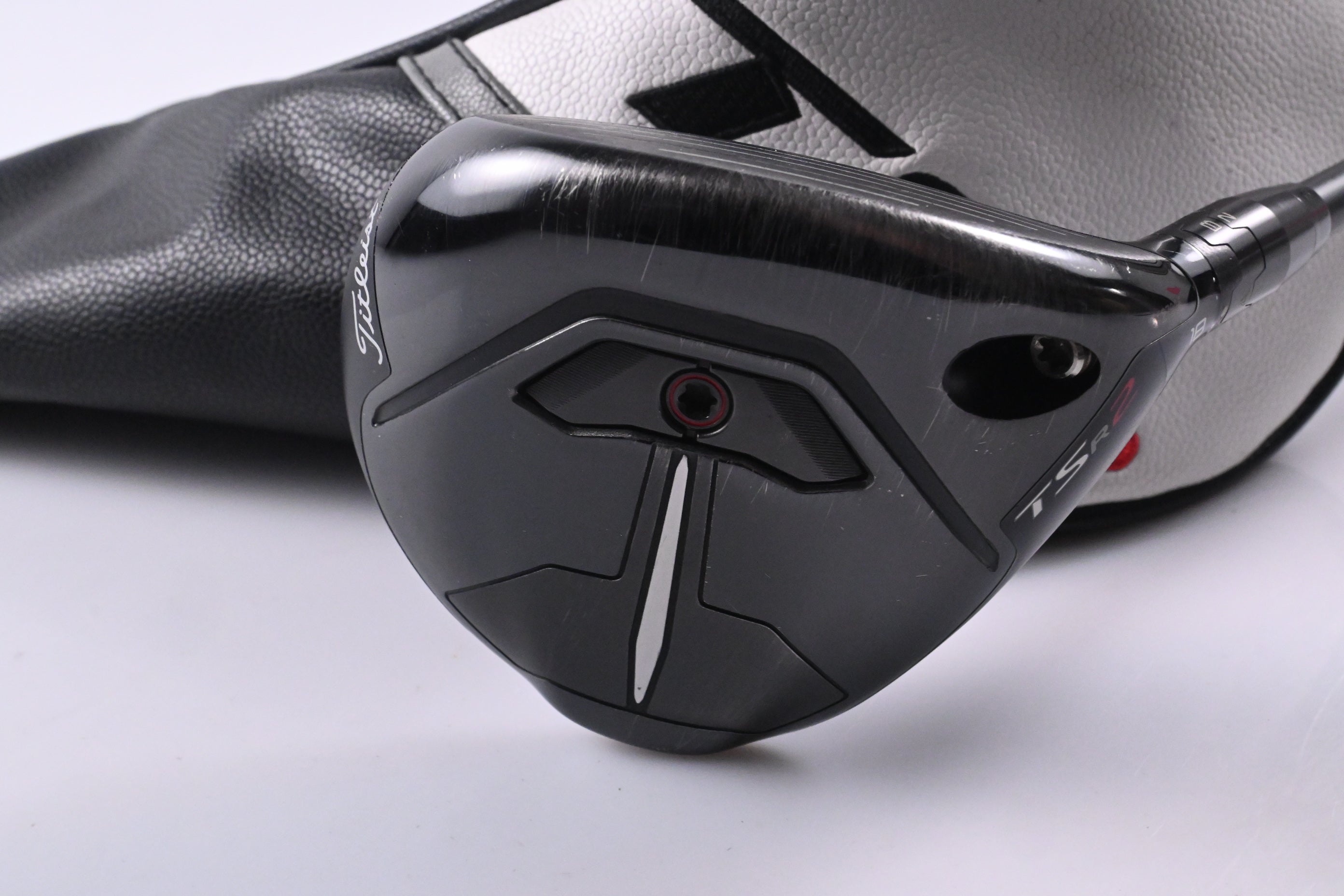 Titleist TSR2 #5 Wood / 18 Degree / Regular Flex Hzrdus Gen4 CB Red 60 Shaft