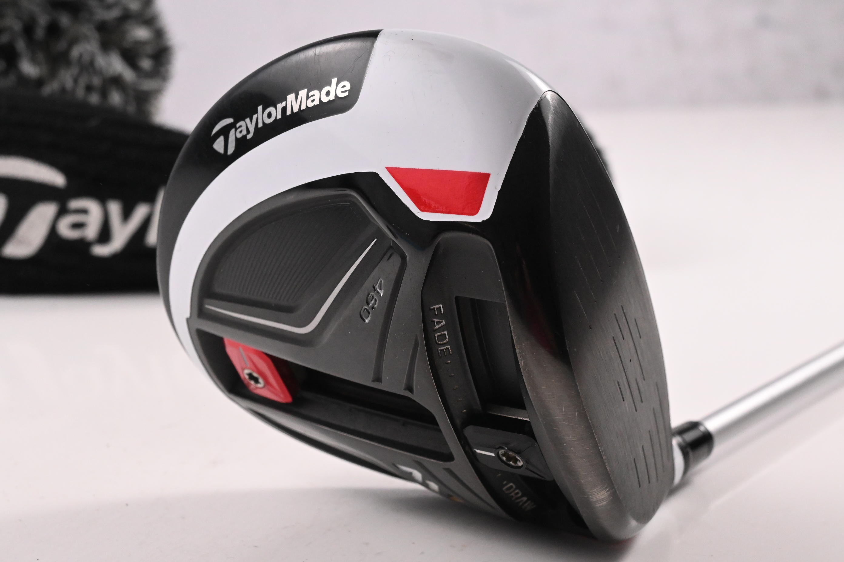 Taylormade M1 2016 Driver / 12 Degree / Regular Flex Matrix Ozik White Tie 55