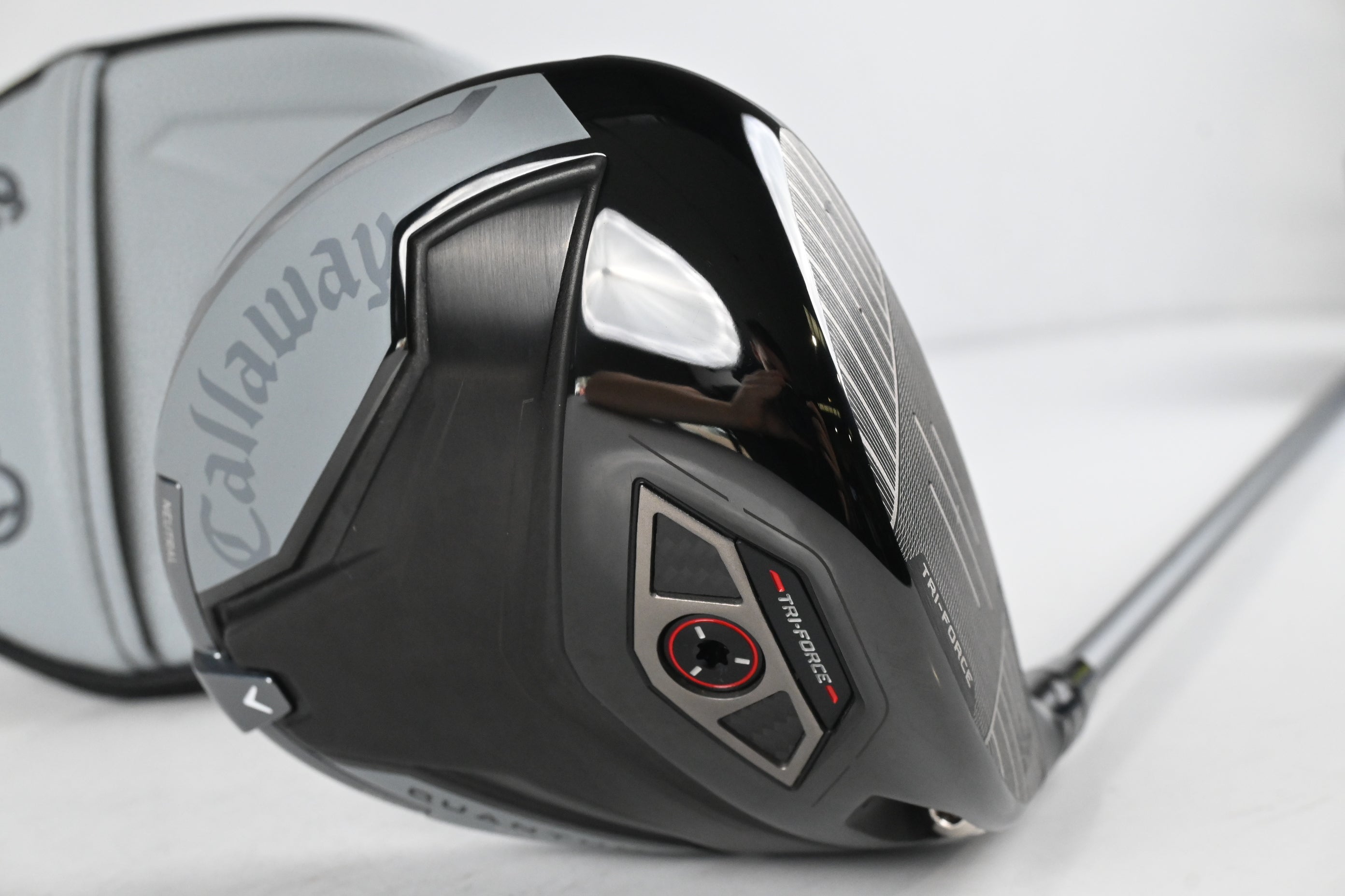Callaway Quantum Max Driver / 9 Degree / Regular Flex Denali Frost Silver 50