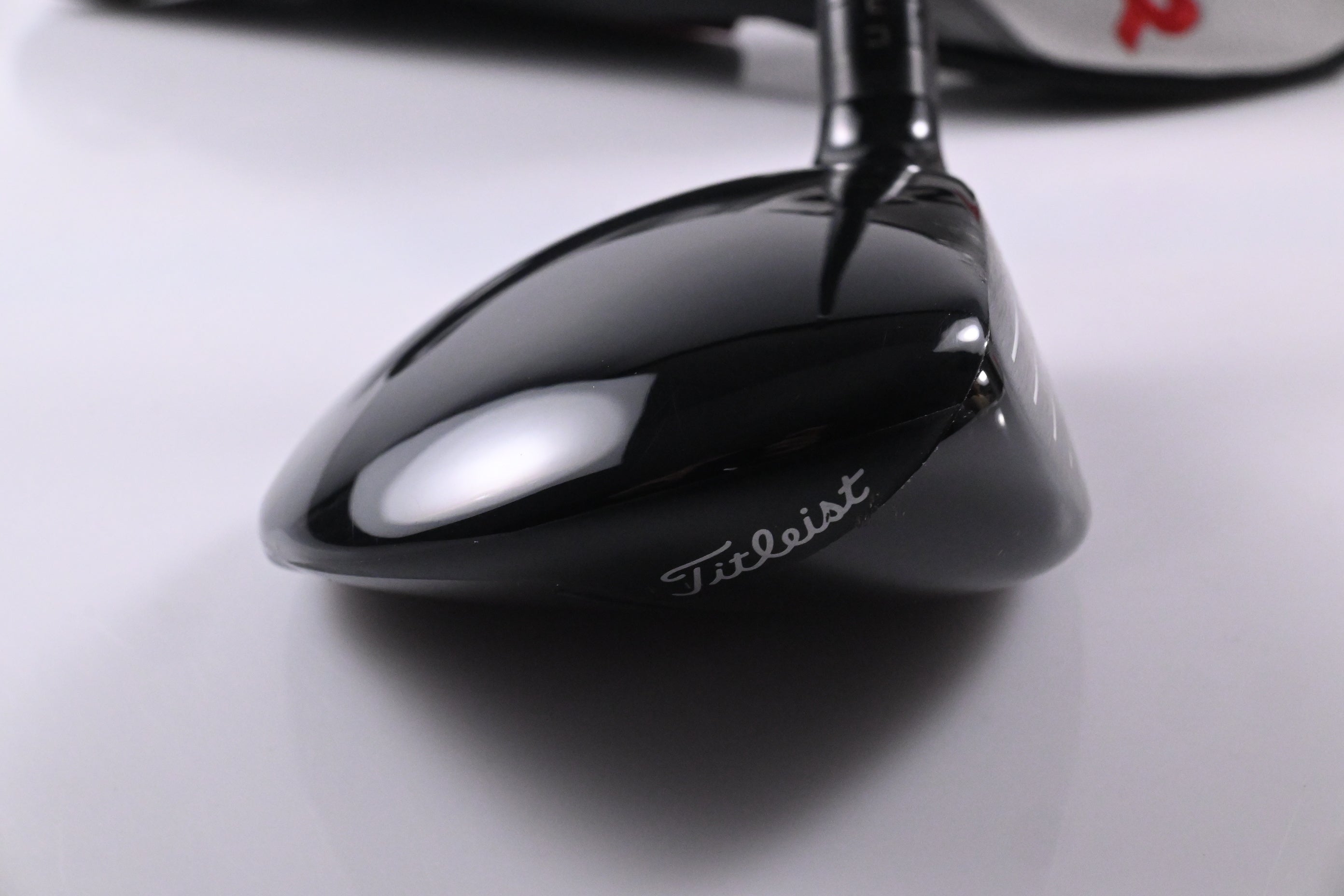 Titleist TSR2 #5 Wood / 18 Degree / Regular Flex Hzrdus Gen4 CB Red 60 Shaft