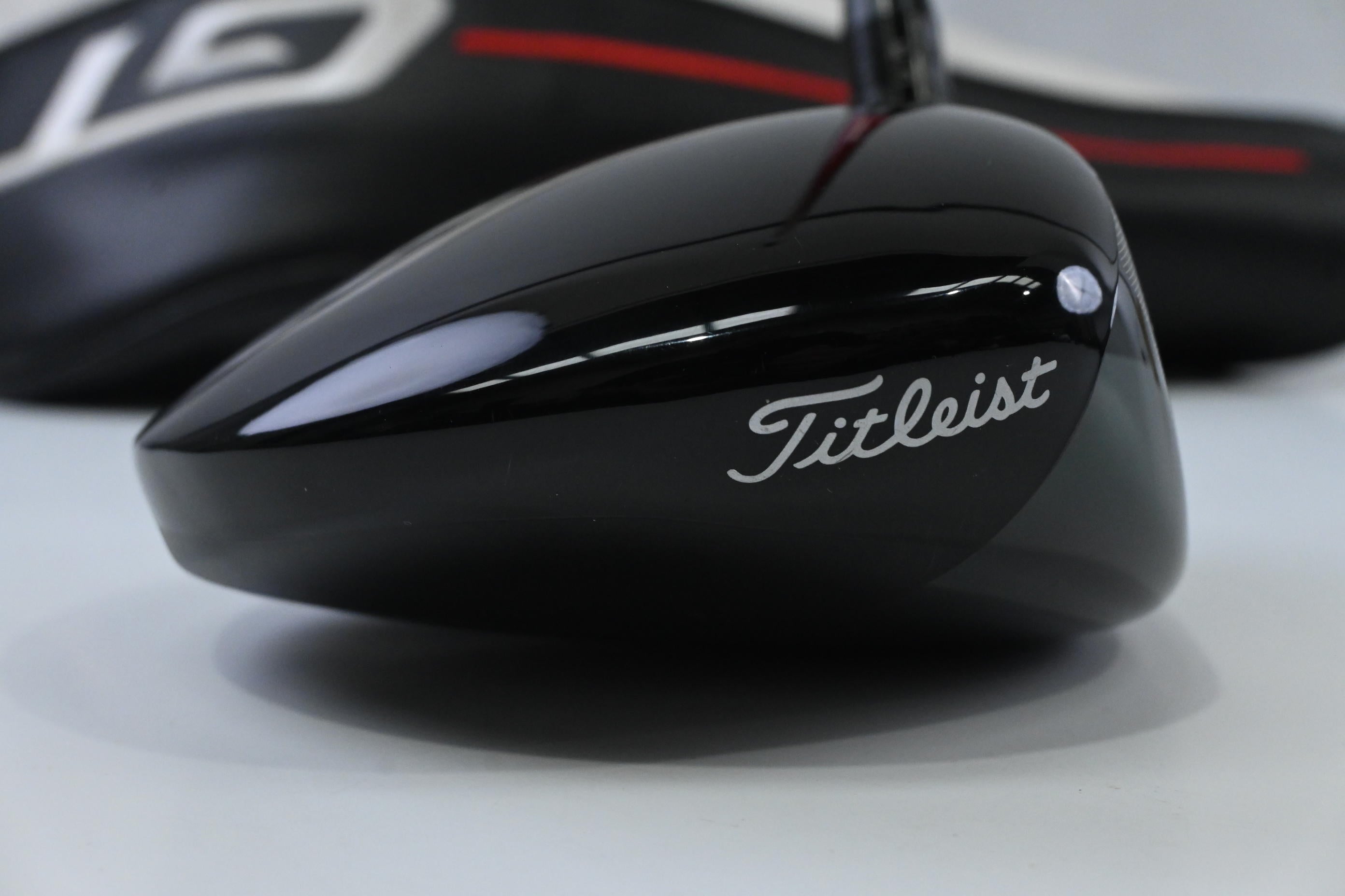 Titleist GT2 Driver / 10 Degree / Regular Flex Denali 50 Red Shaft