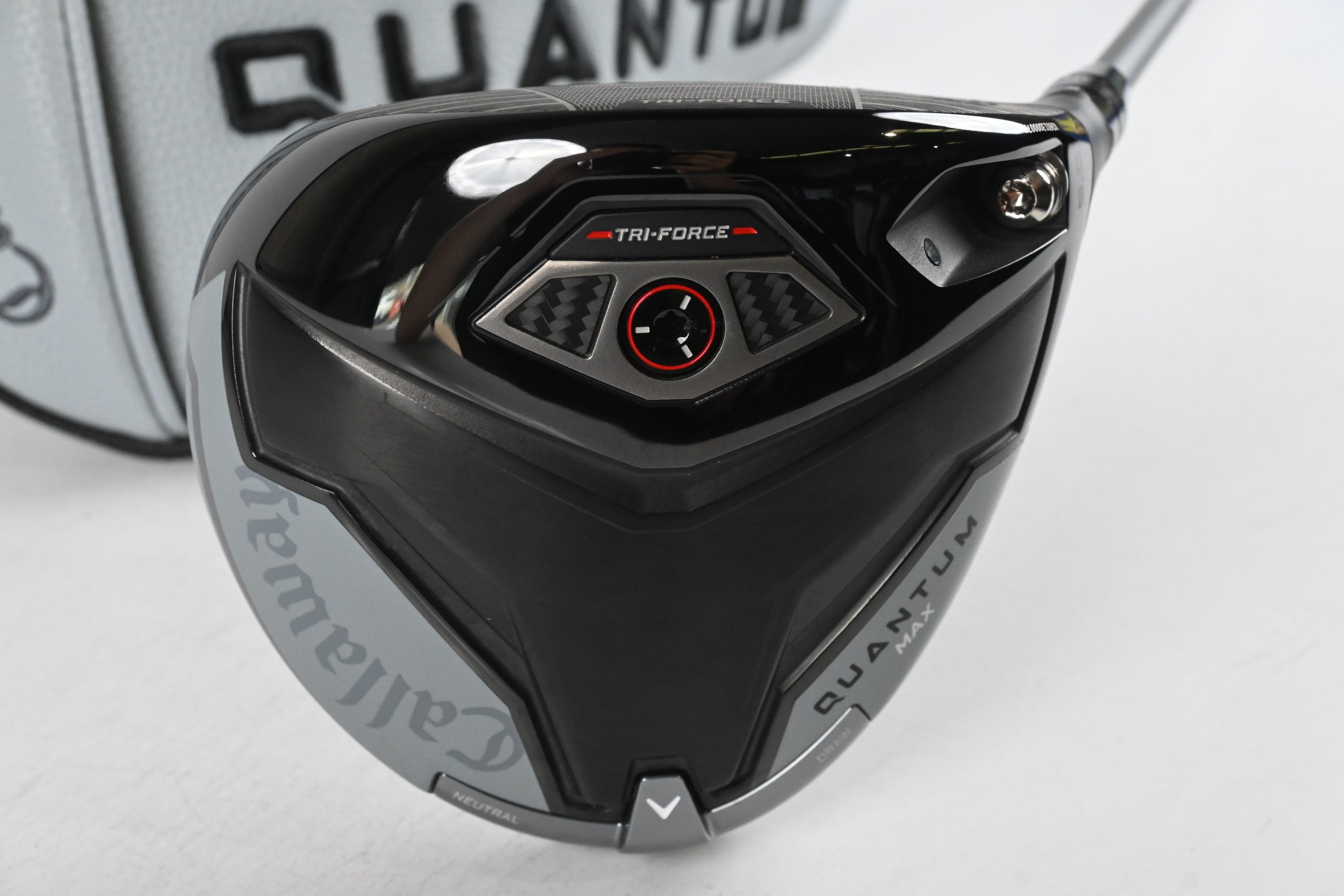 Callaway Quantum Max Driver / 9 Degree / Regular Flex Denali Frost Silver 50