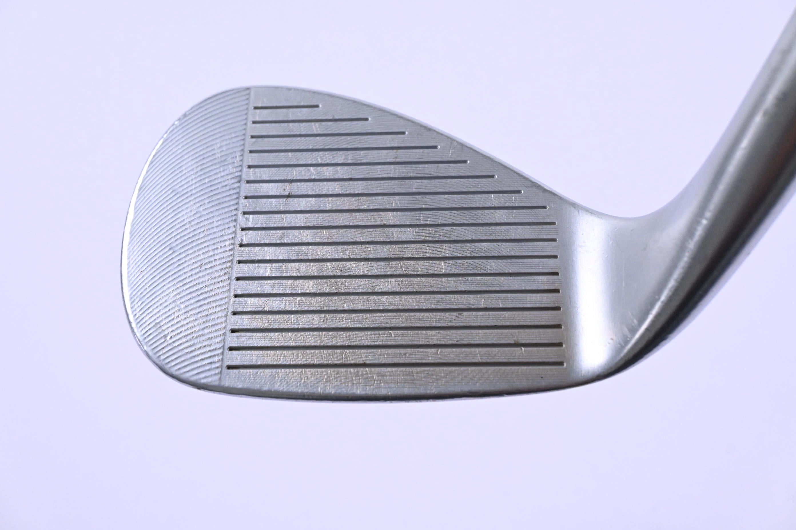Cleveland RTX-4 Sand Wedge / 54 Degree / Stiff Flex Dynamic Gold S400 Shaft