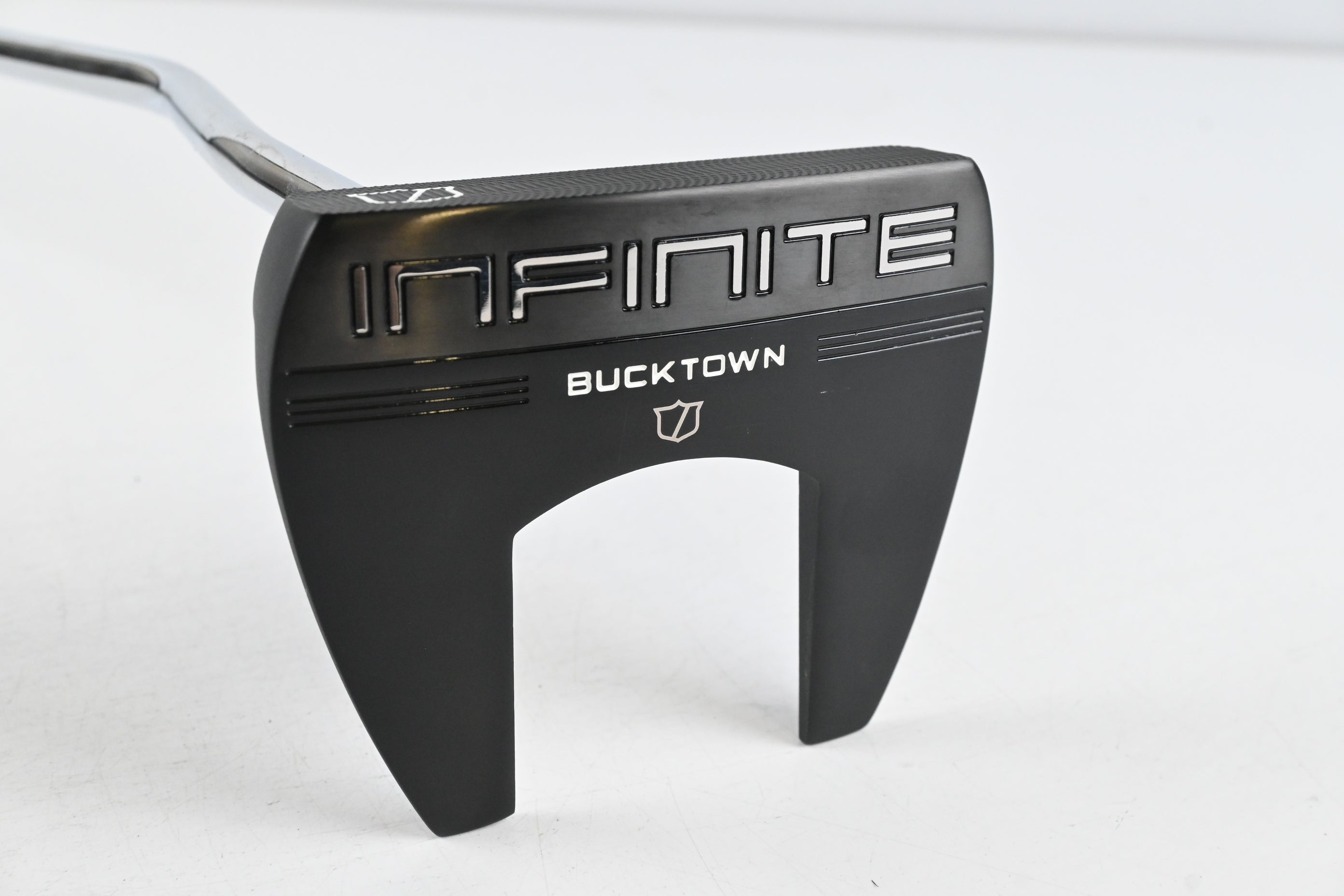 Left Hand Wilson Infinite Bucktown 2024 Putter / 34 Inch