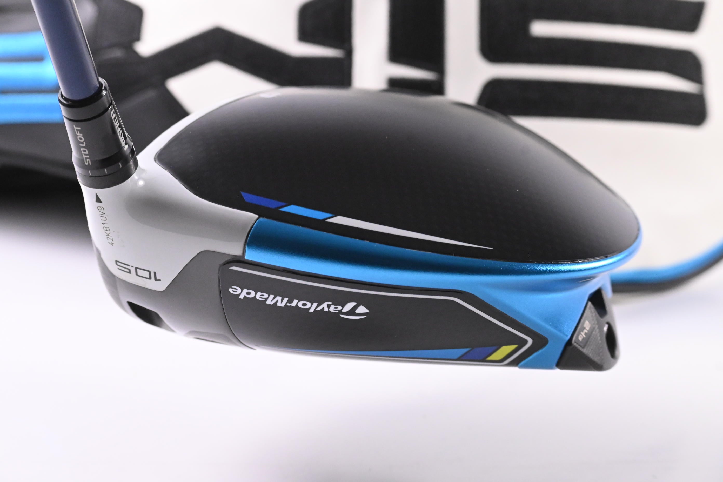 Taylormade SIM2 Max Driver / 10.5 Degree / Stiff Flex Fujikura Ventus Blue 5