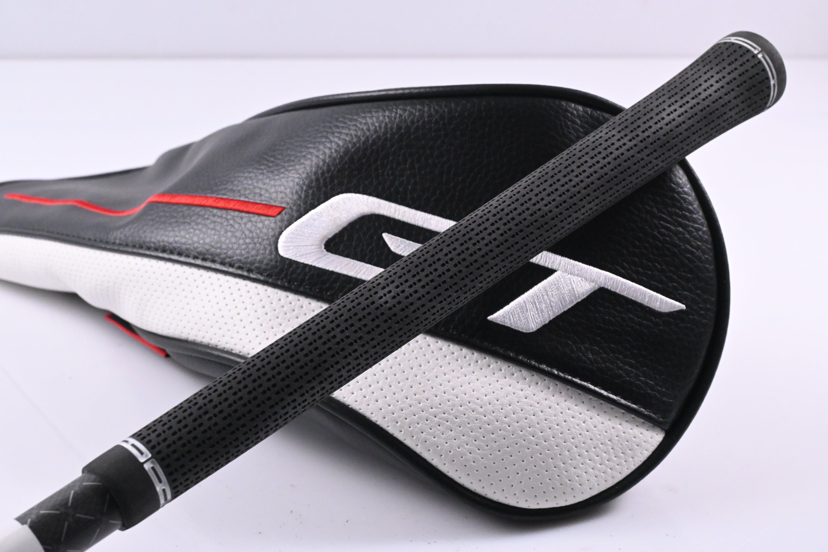 Titleist GT2 Driver / 9 Degree / Stiff Flex Tensei 1K Blue 55 Shaft