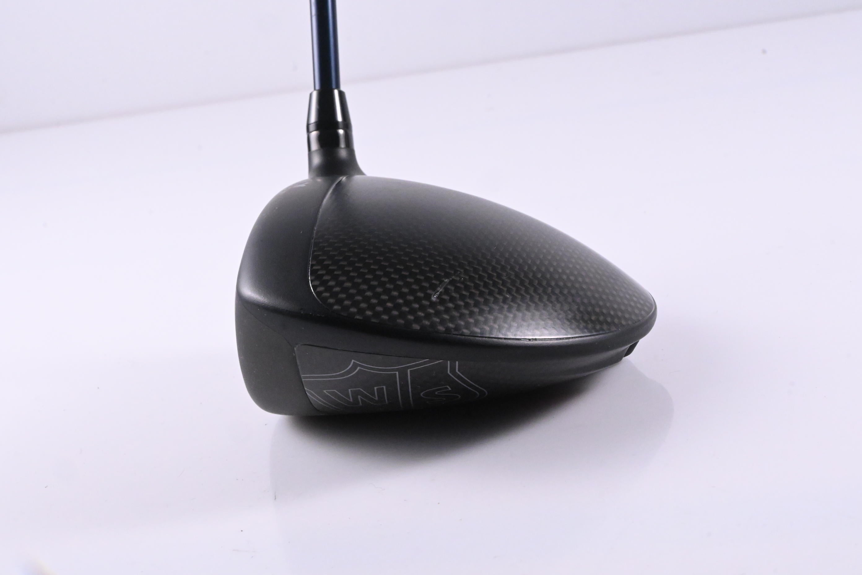 Left Hand Wilson Dynapower Carbon Driver / 9 Degree / Stiff Flex Ventus Blue 6