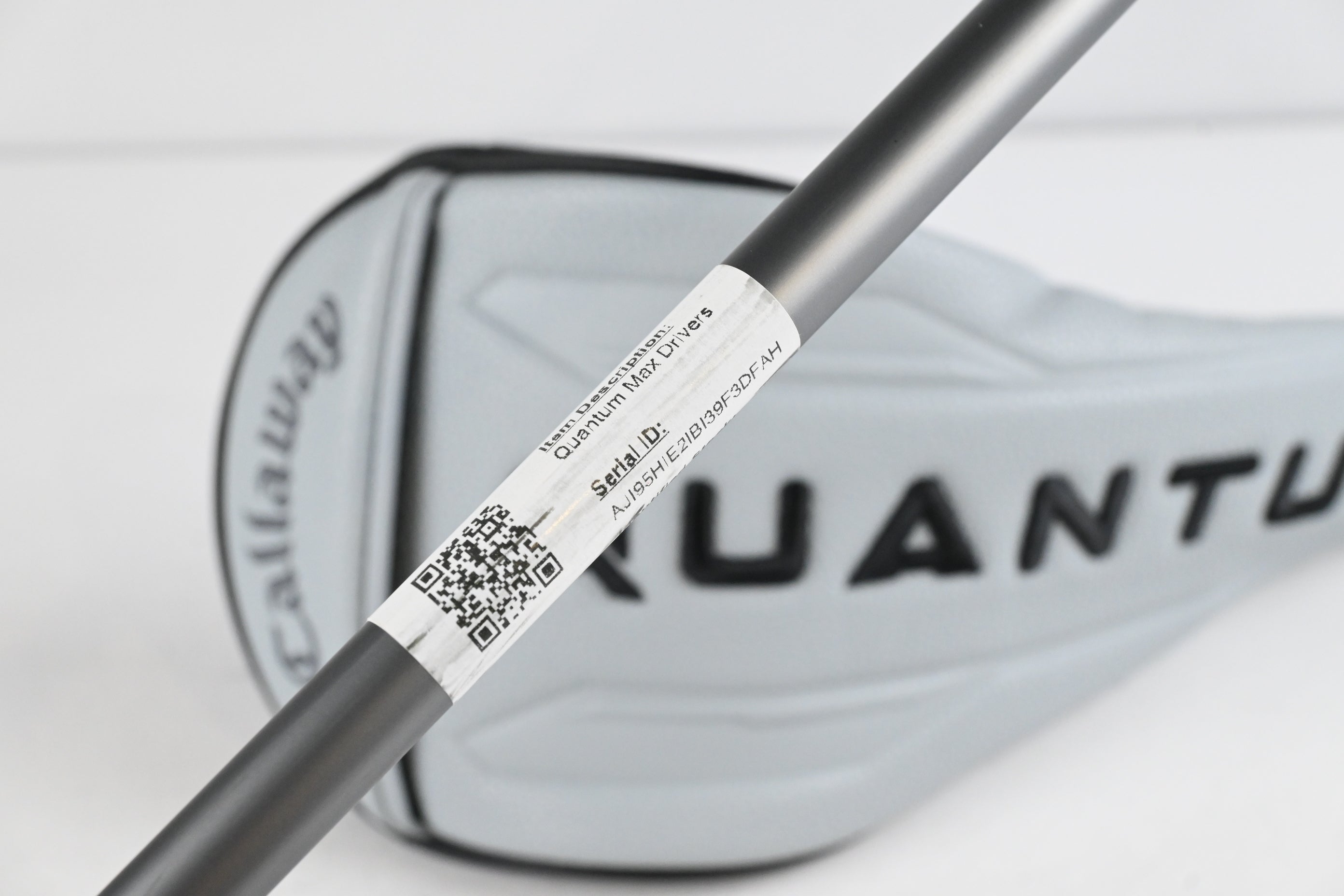 Callaway Quantum Max Driver / 9 Degree / Regular Flex Denali Frost Silver 50