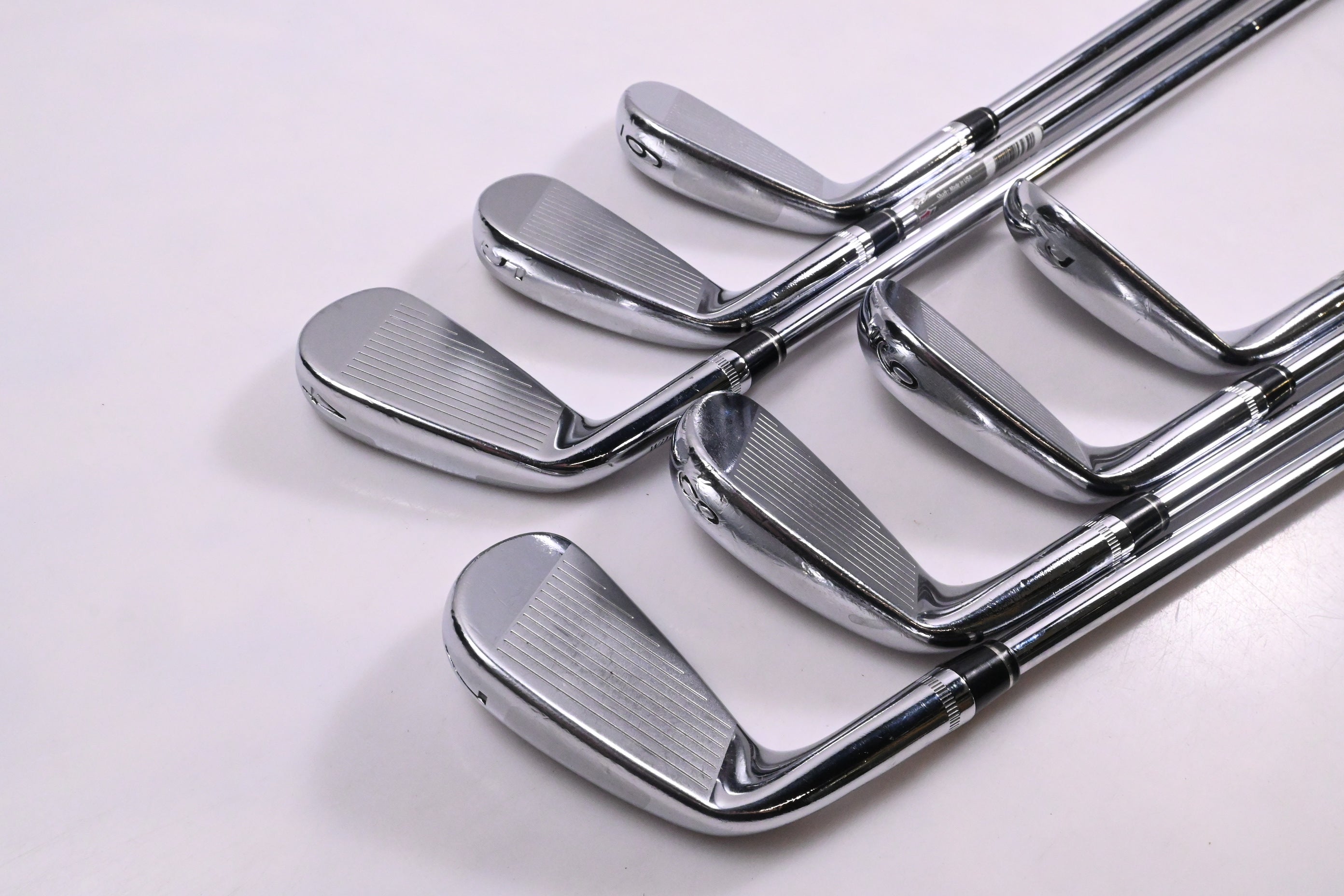 Wilson FG Tour V6 Irons / 4-PW / Regular Flex Dynamic Gold AMT R300 Shafts