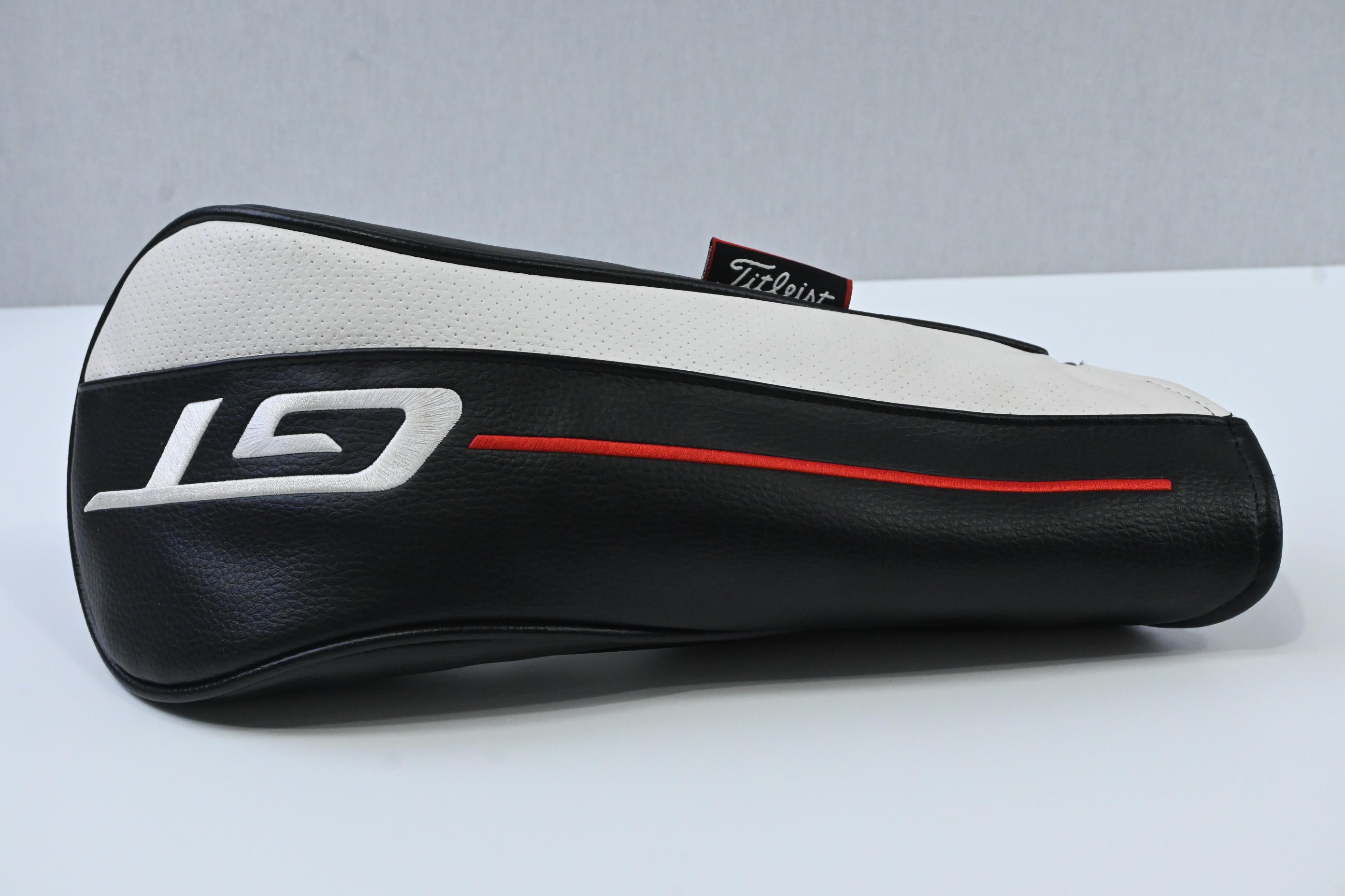 Titleist GT2 Driver / 10 Degree / Regular Flex Denali 50 Red Shaft