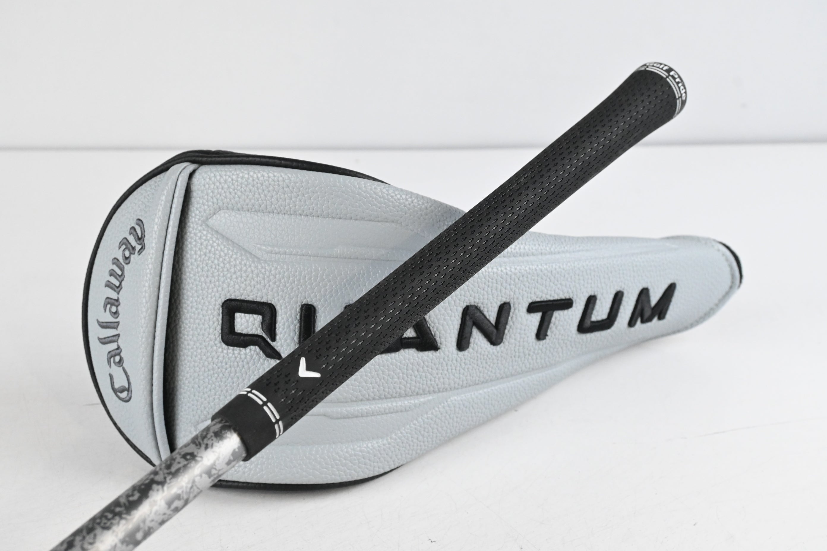 Callaway Quantum Max Driver / 9 Degree / Regular Flex Denali Frost Silver 50