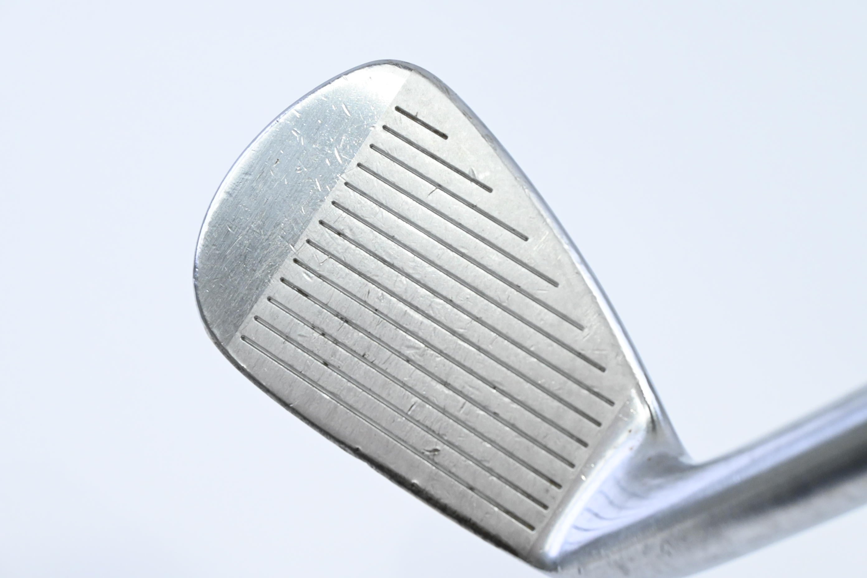 Titleist 716 AP2 Pitching Wedge / 46 Degree / Regular Flex KBS Tour 90 Shaft