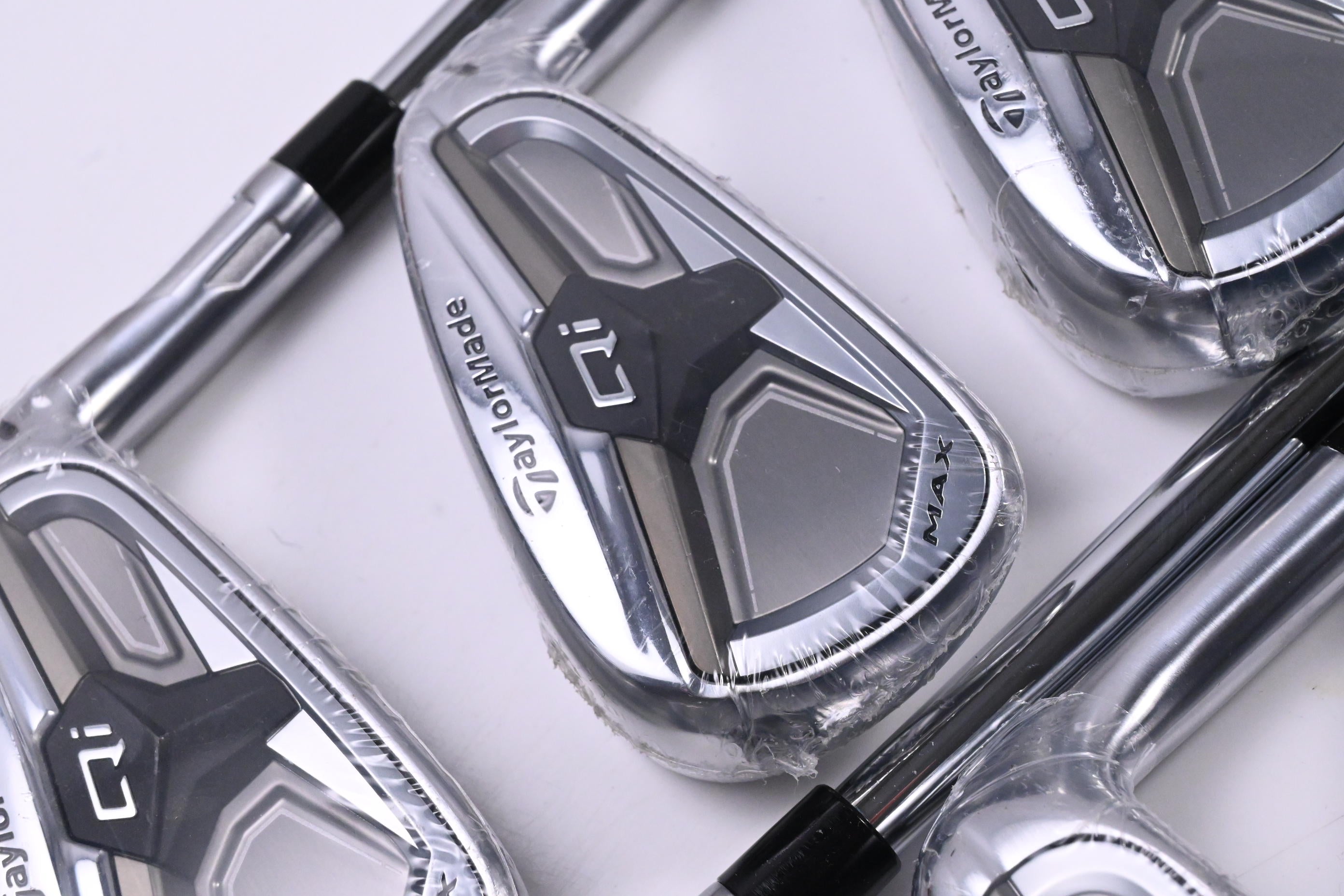 Taylormade Qi Max Irons / 5-PW / Stiff Flex KBS MAX MT 85 Shafts