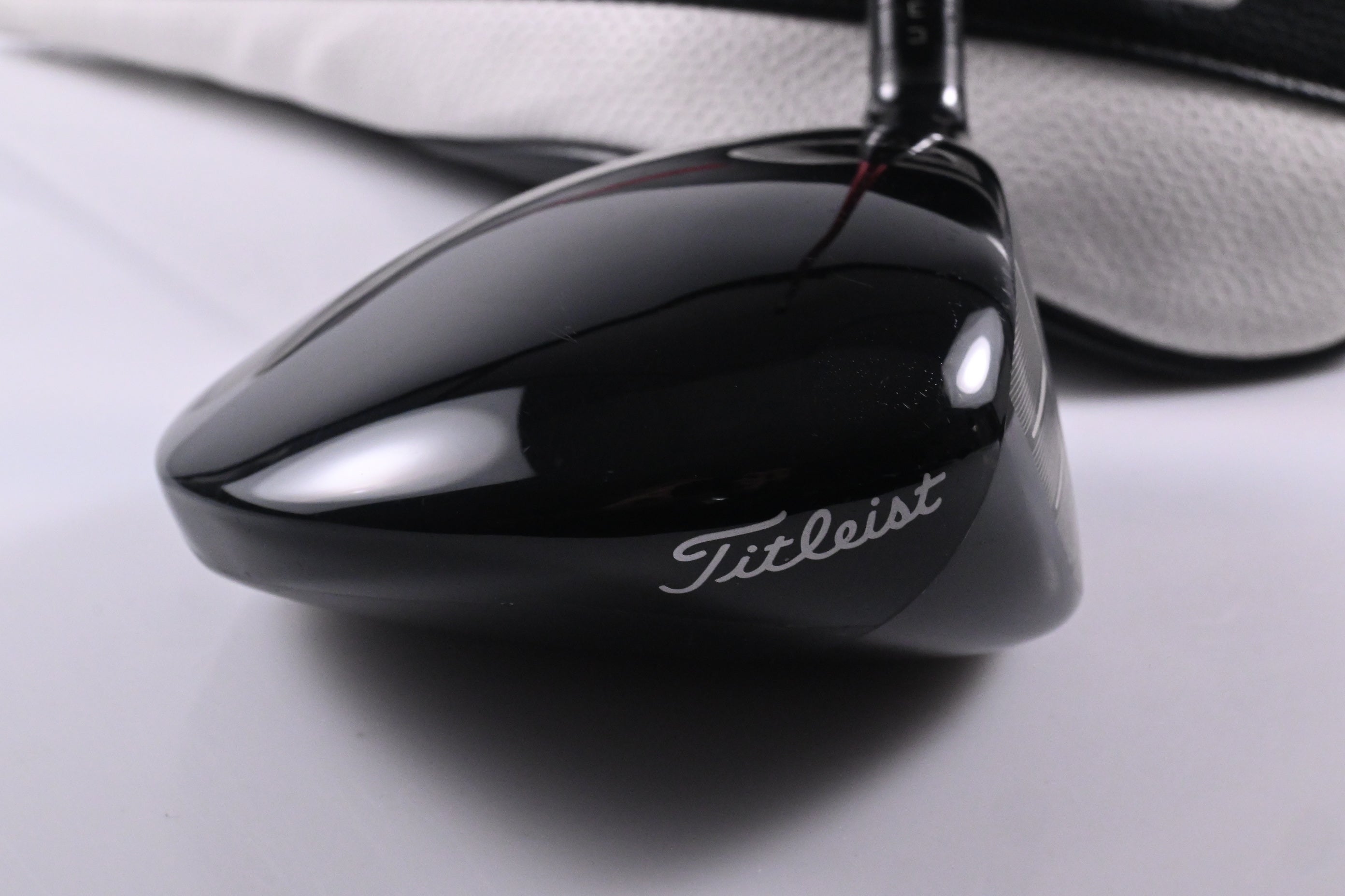 Titleist GT2 Driver / 10 Degree / Regular Flex Project X Denali Red 50 Shaft