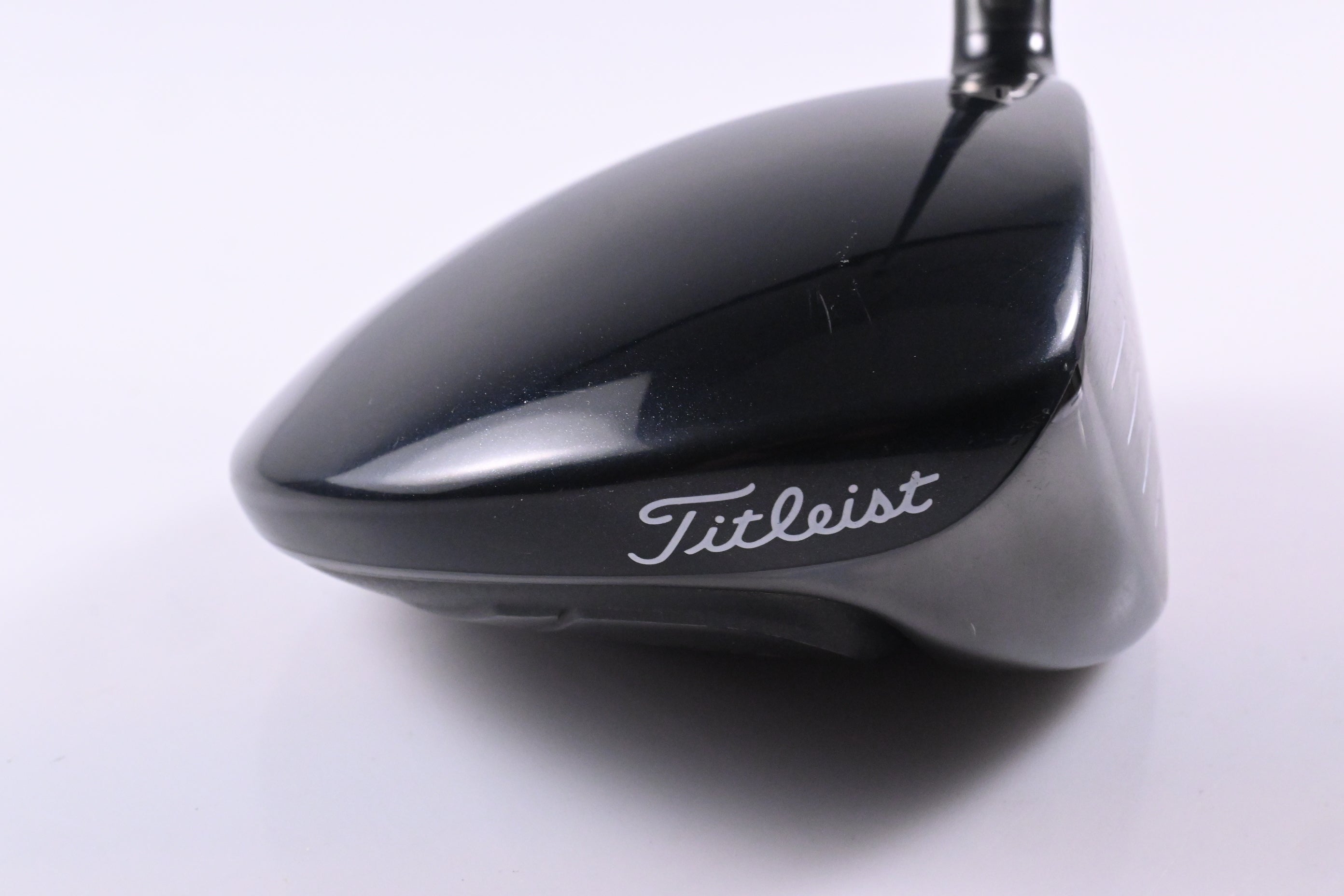 Titleist 915 D3 Driver / 9.5 Degree / X-Flex Diamana `ahina 82 Shaft