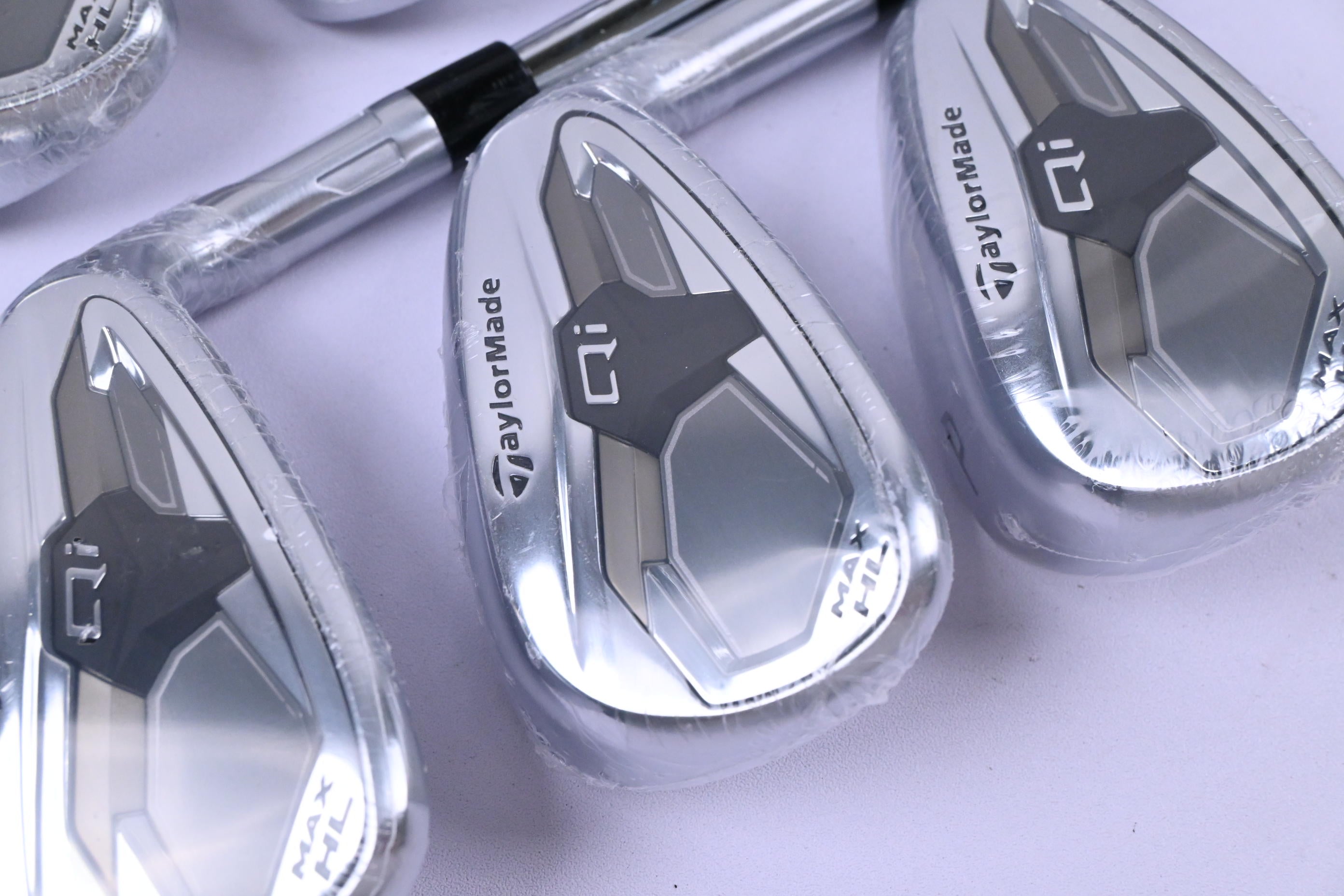 Taylormade Qi Max Irons / 5-PW / Regular Flex KBS Max Lite Shafts