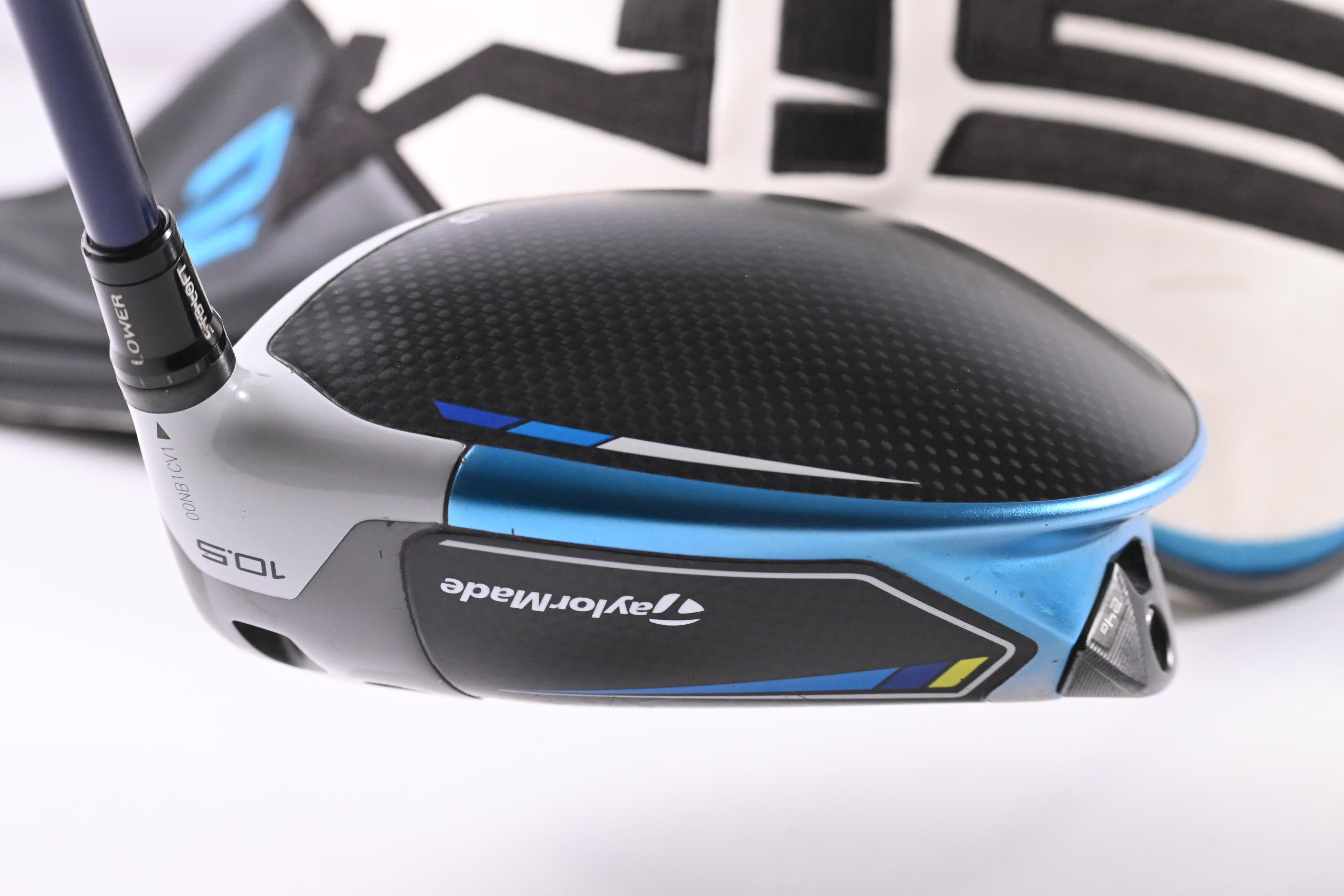 Taylormade SIM2 Max Driver / 10.5 Degree / Stiff Flex Fujikura Ventus Blue 6