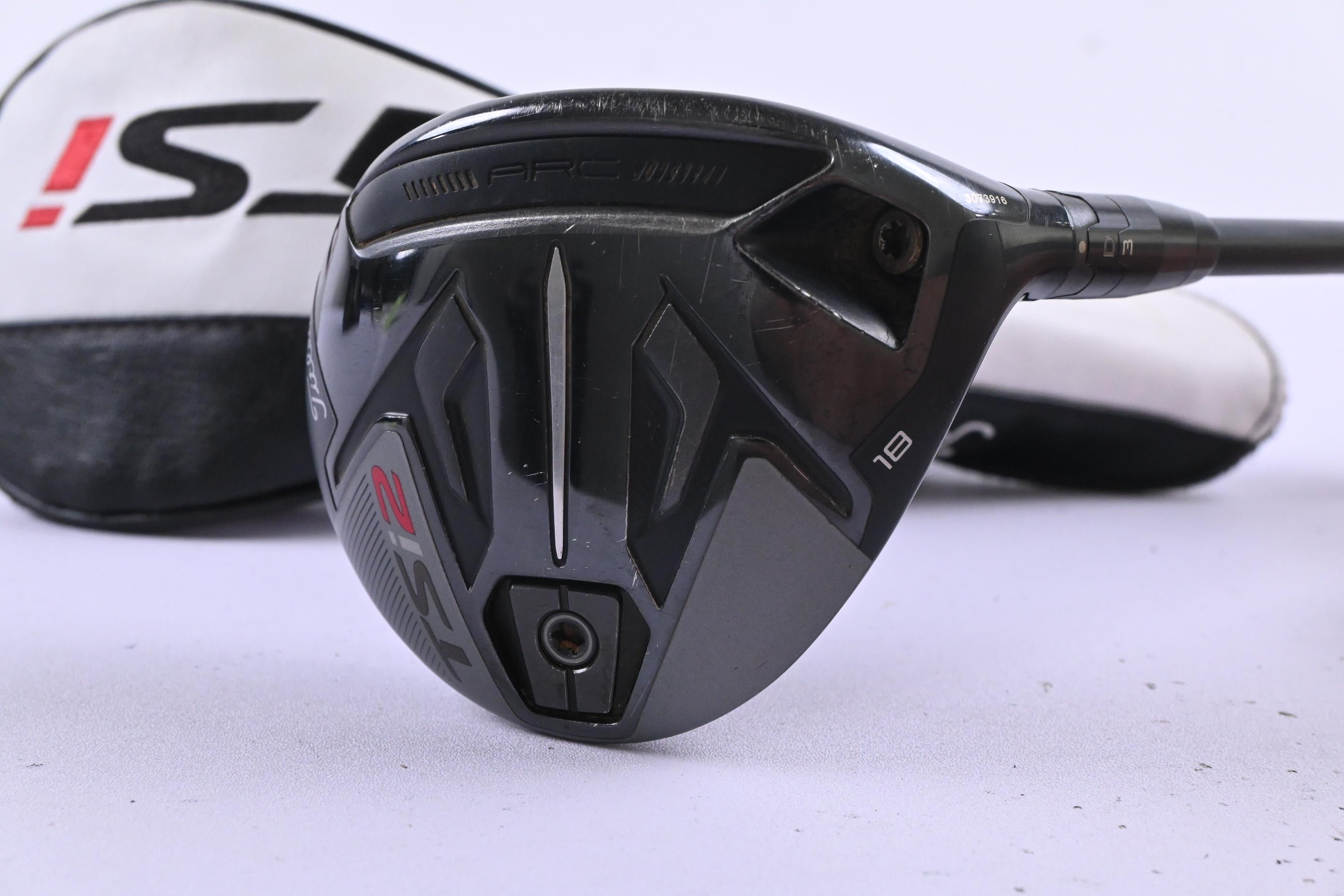 Titleist TSi2 #5 Wood / 18 Degree / Regular Flex Kuro Kage Black TiNi 55 Shaft