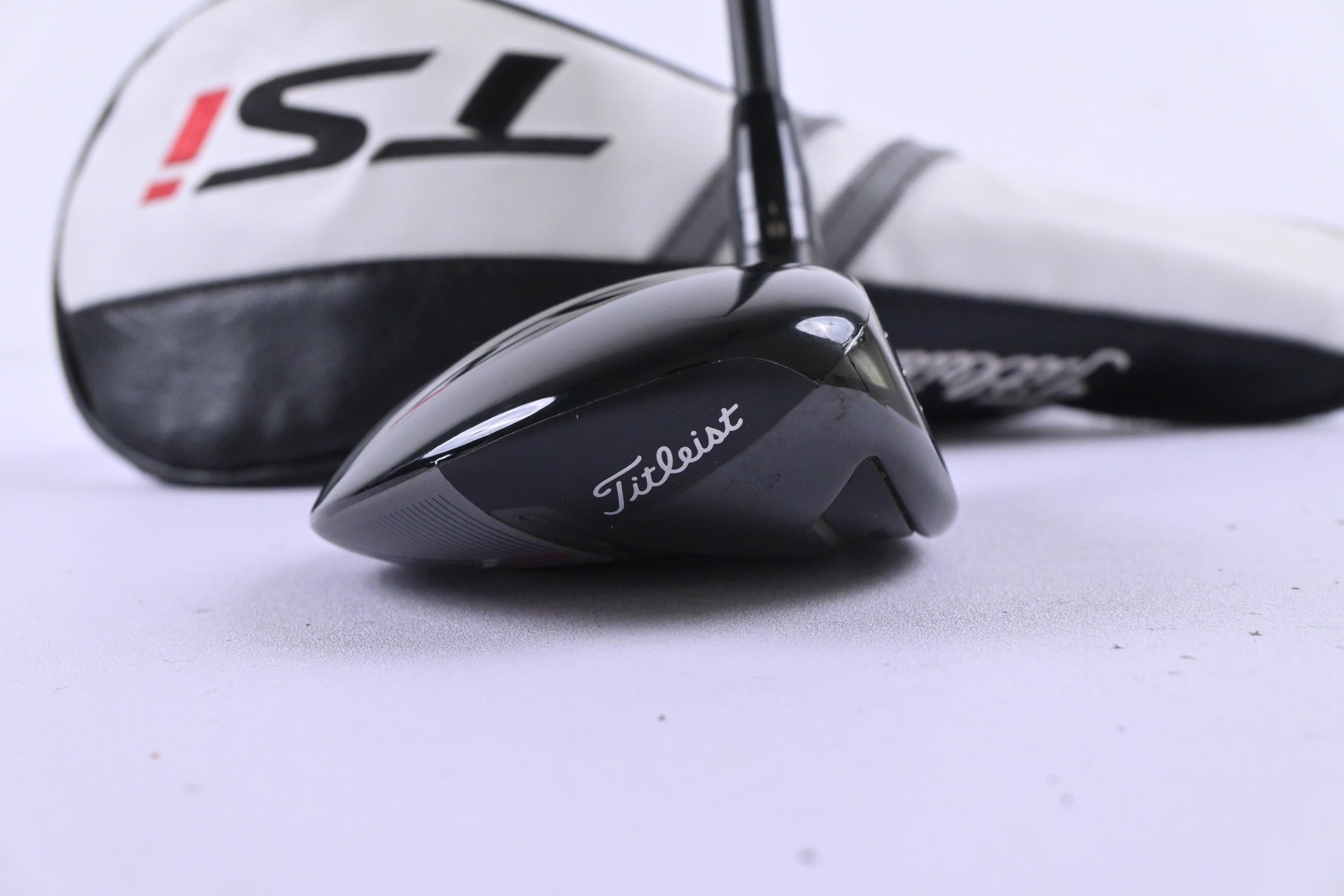 Titleist TSi2 #5 Wood / 18 Degree / Regular Flex Kuro Kage Black TiNi 55 Shaft