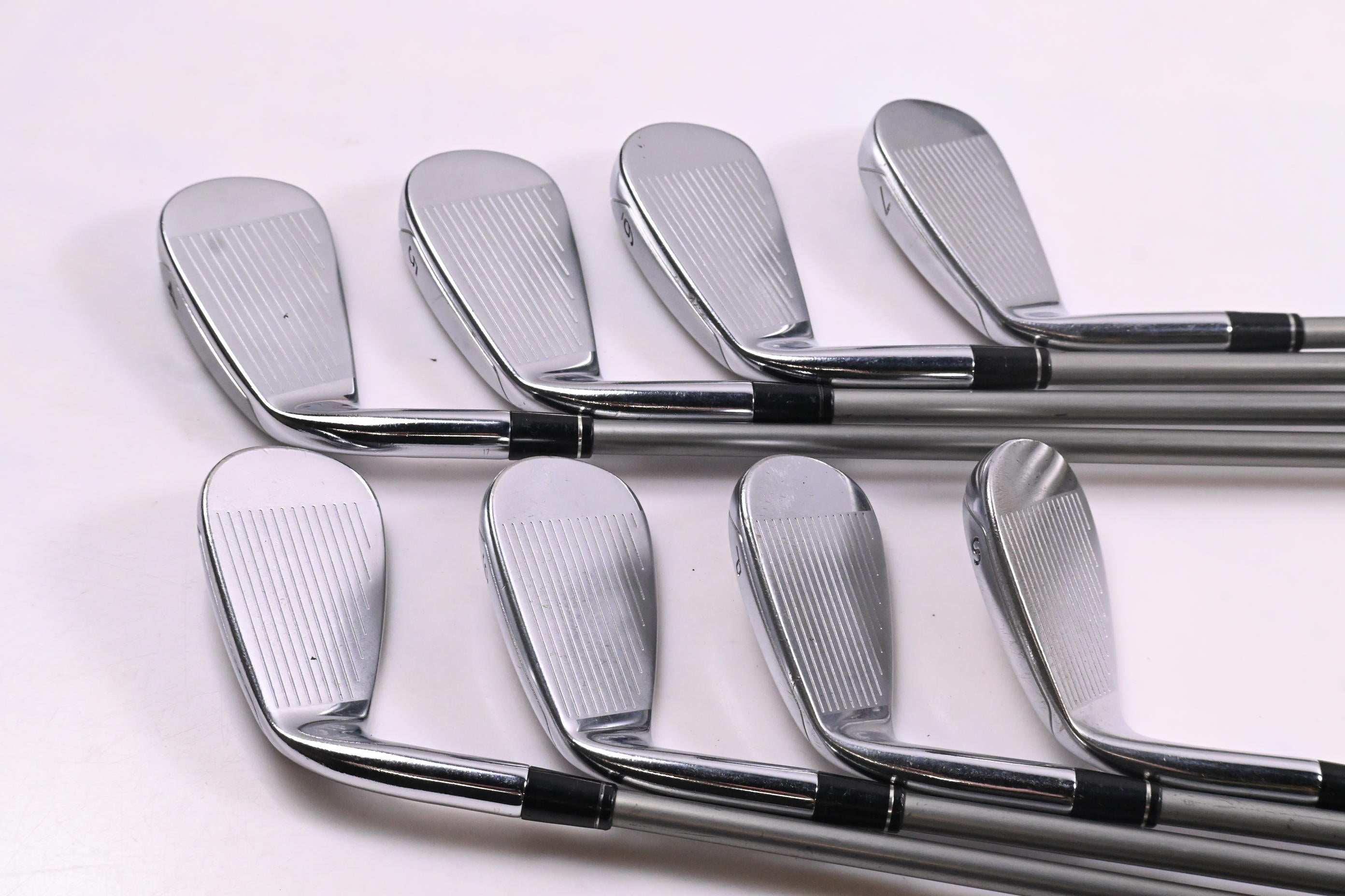 Ladies Taylormade R11 Irons / 4-PW+SW / Ladies Flex Fujikura Motore 50 Shafts