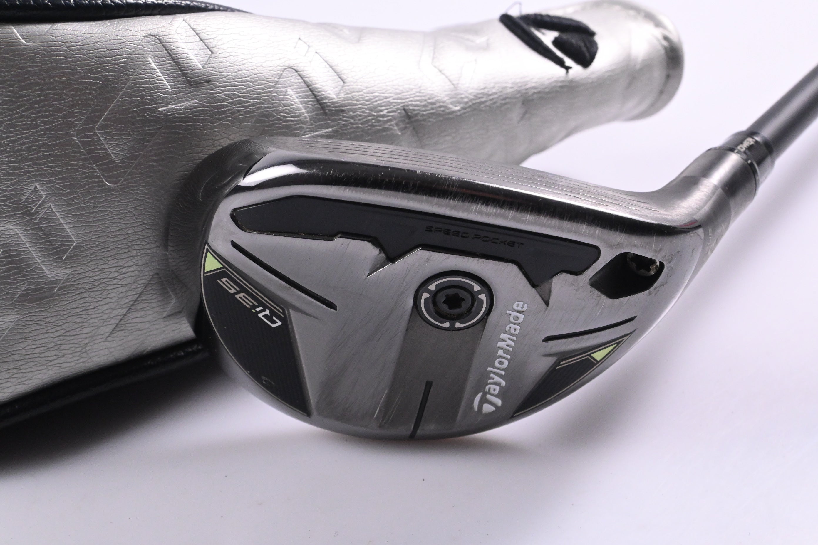 Taylormade Qi35 #4 Hybrid / 22 Degree / Regular Flex Fujikura Ventus Blue 6
