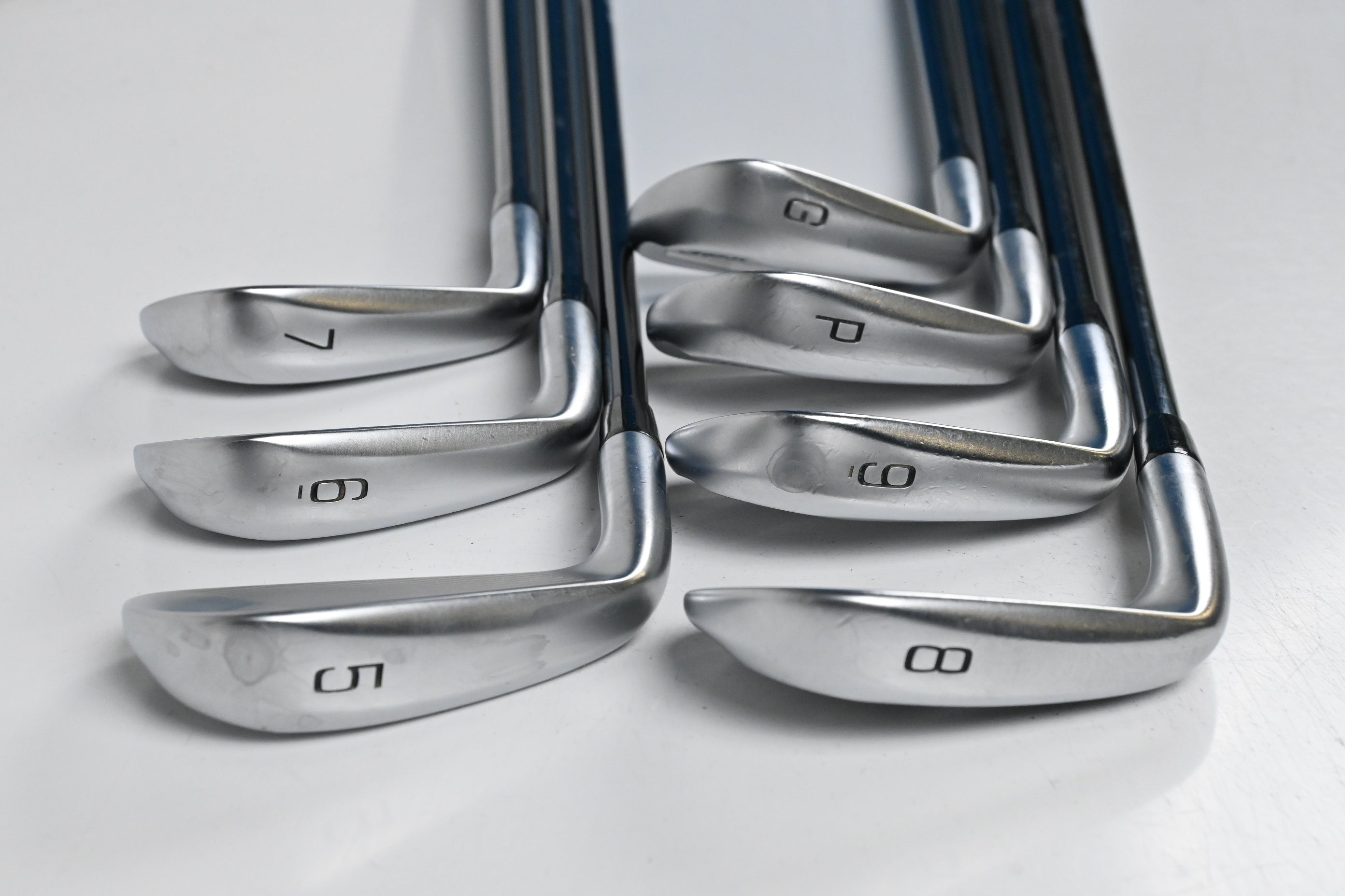 Mizuno JPX 925 Forged Irons / 5-PW+GW / Regular Flex UST Mamiya Recoil Dart 90