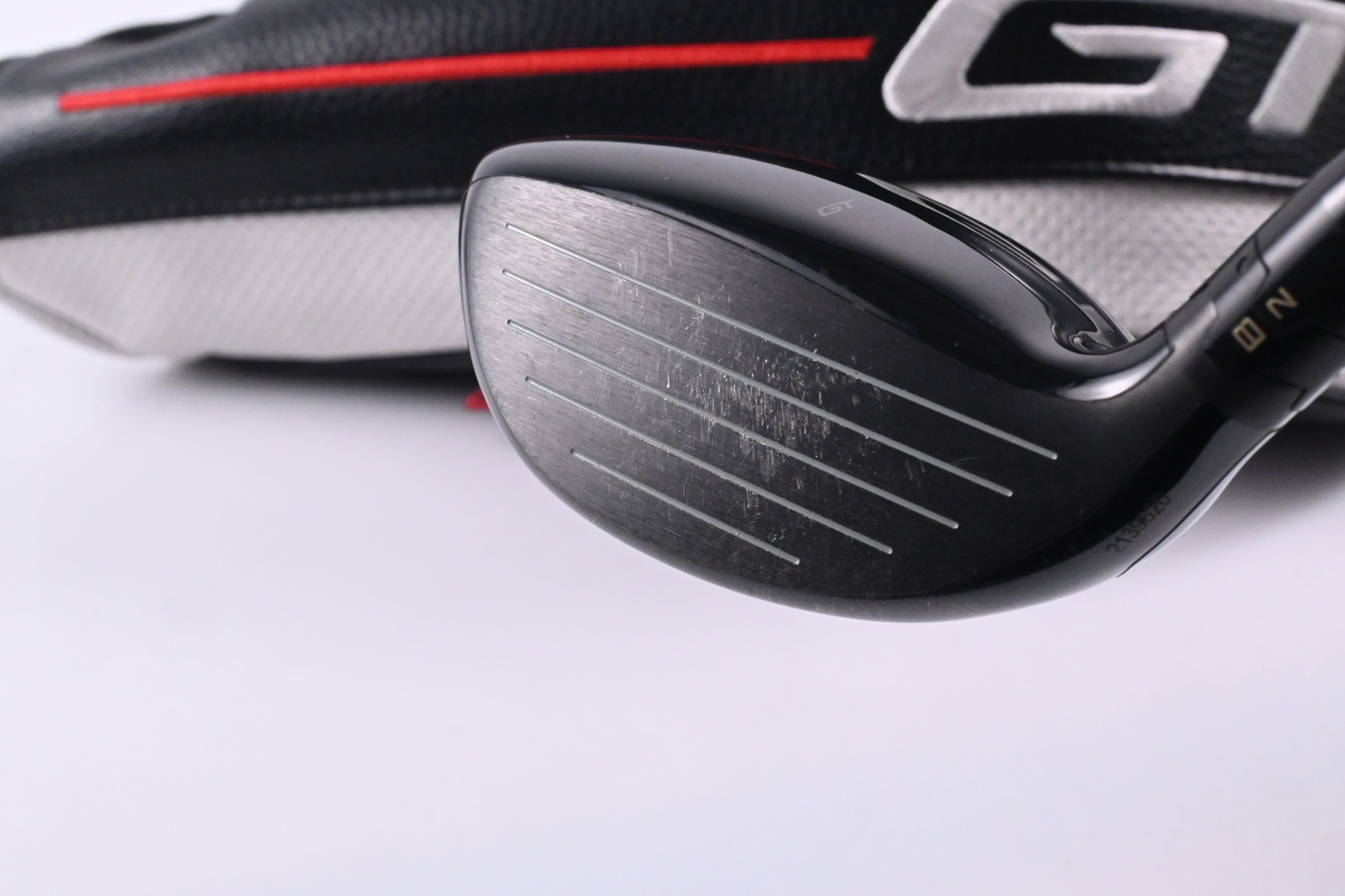 Titleist GT2 #7 Wood / 21 Degree / Stiff Flex Ventus Velocore Red 7 Shaft