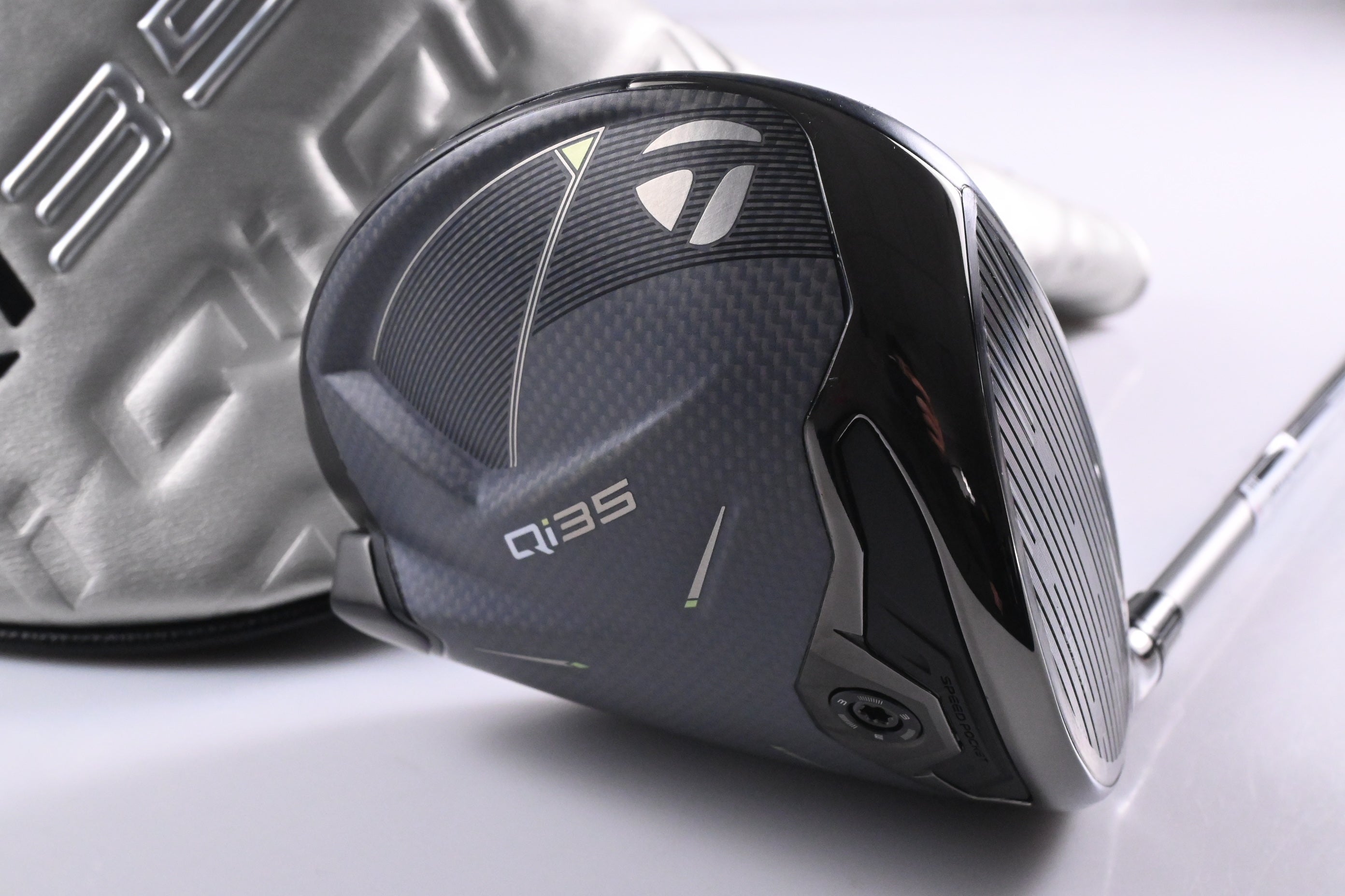 Taylormade Qi35 Driver / 10.5 Degree / Stiff Flex Fujikura Air Speeder 50 Shaft