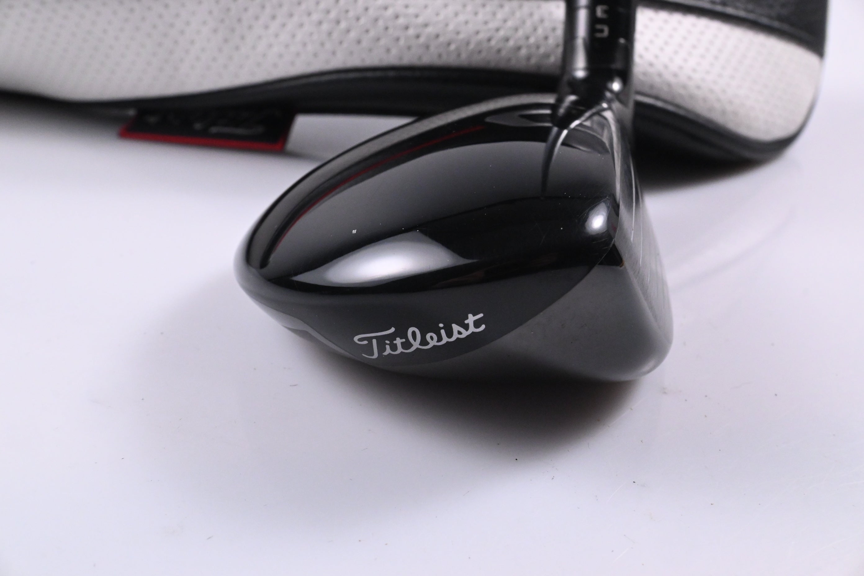 Titleist GT1 #4 Hybrid / 20 Degree / Regular Flex Fujikura Air Speeder 50 Shaft