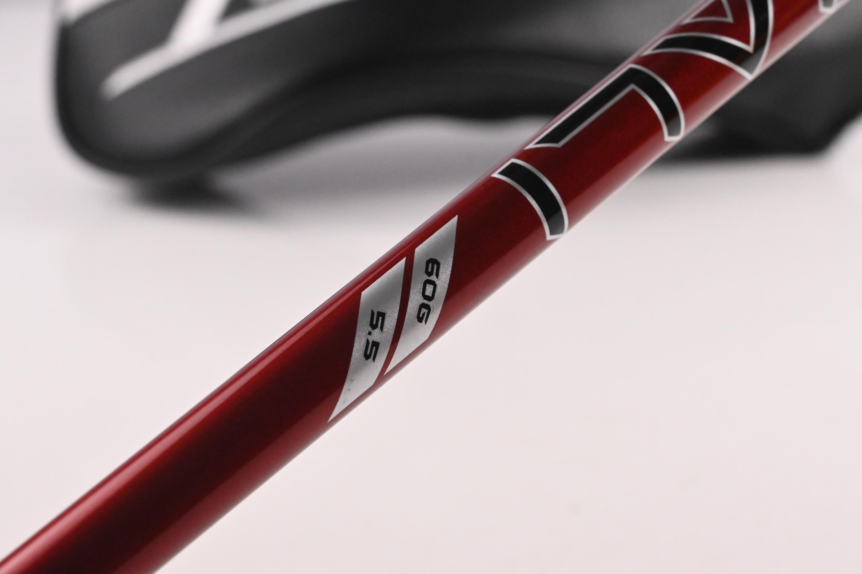 Titleist GT2 #7 Wood / 21 Degree / Regular Flex Project X Denali Red 60 Shaft