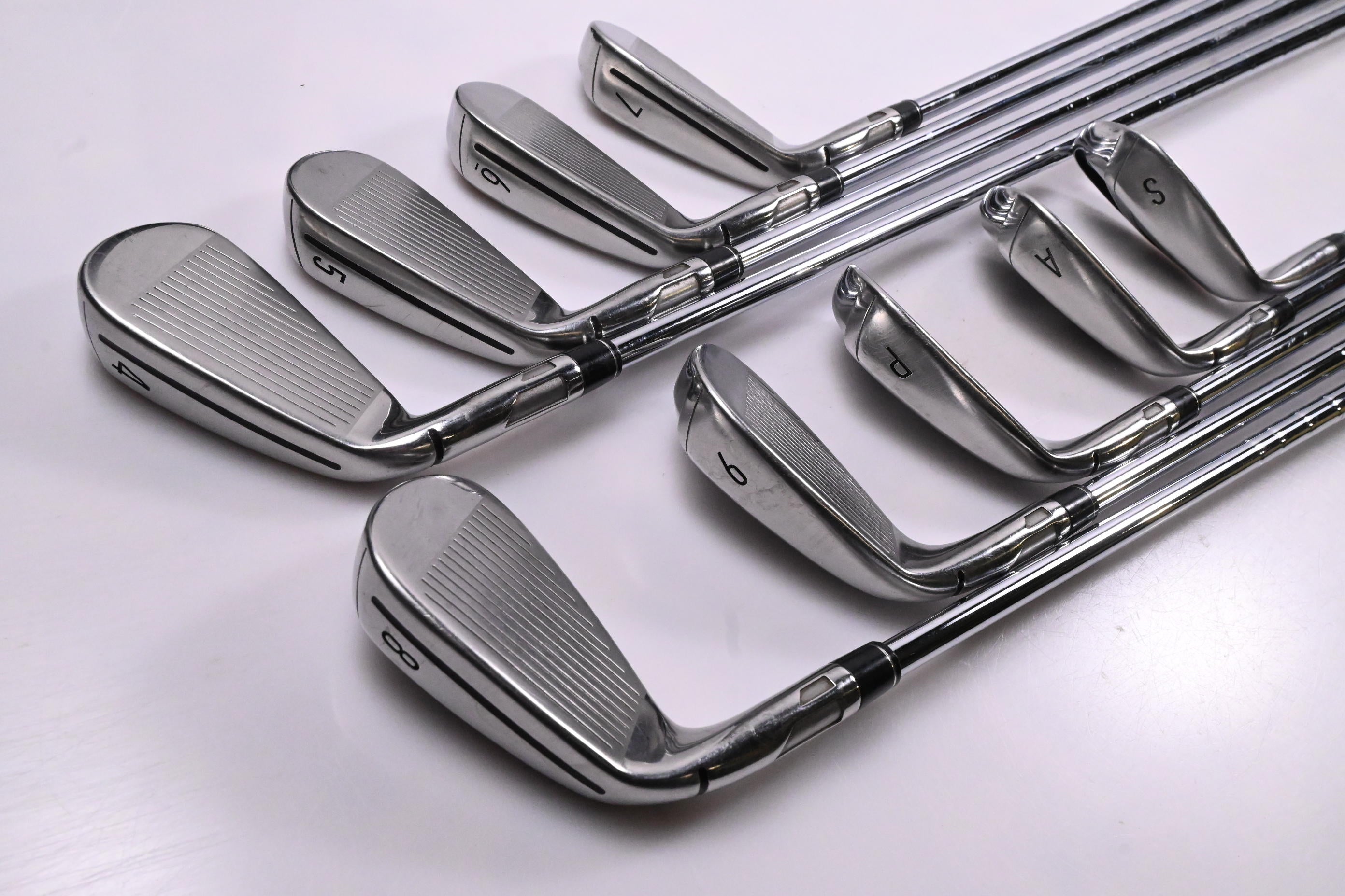 Taylormade SIM Max Irons / 4-PW+GW+SW / Stiff Flex KBS MAX 85 Shafts