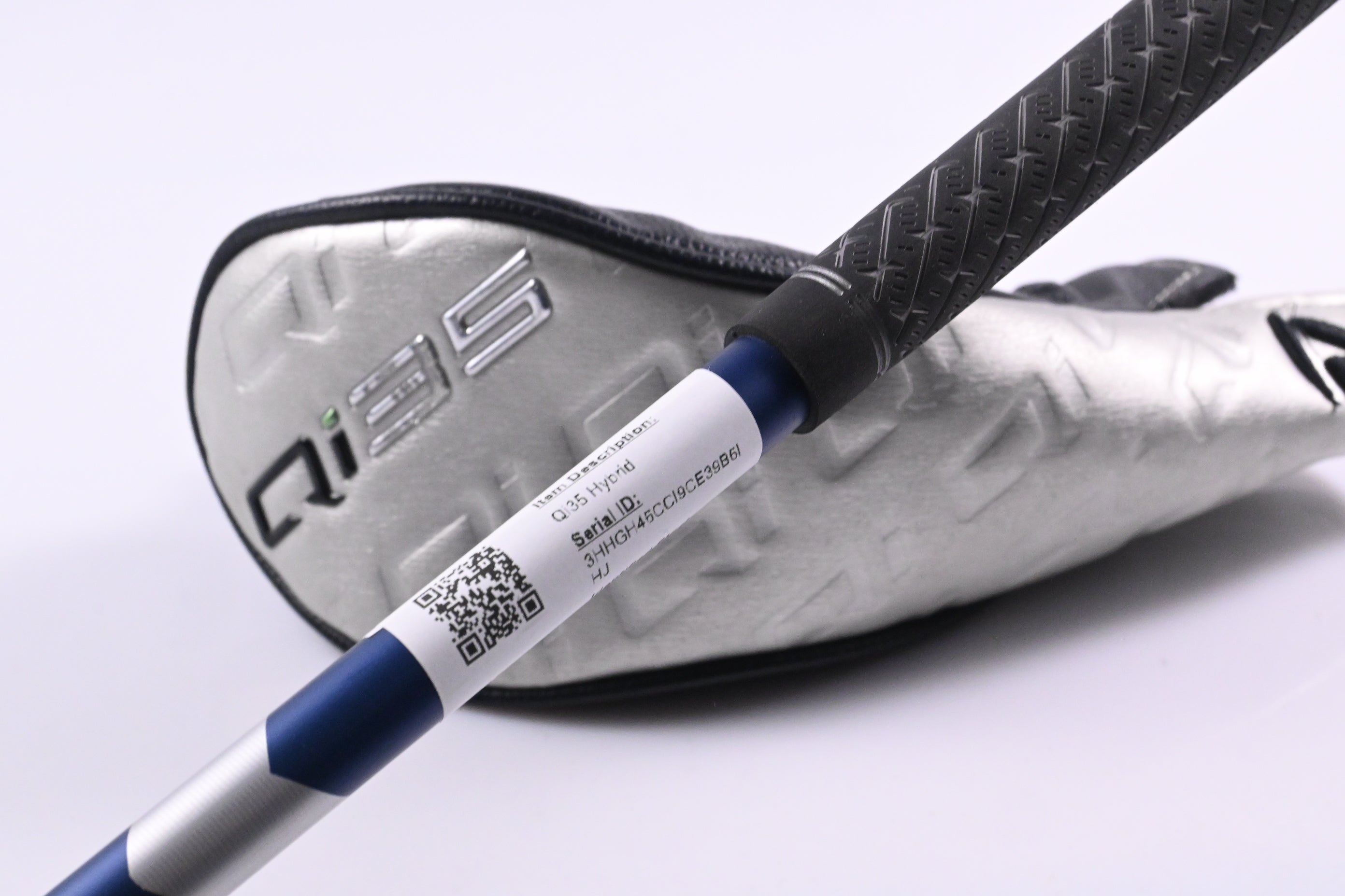 Taylormade Qi35 #4 Hybrid / 22 Degree / Regular Flex Fujikura Ventus Blue 6