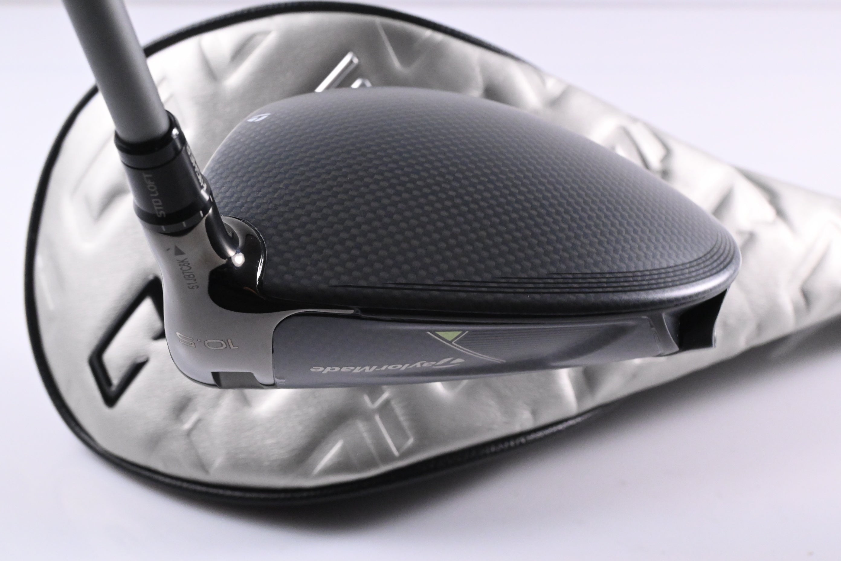 Taylormade Qi35 Driver / 10.5 Degree / Stiff Flex Fujikura Air Speeder 50 Shaft