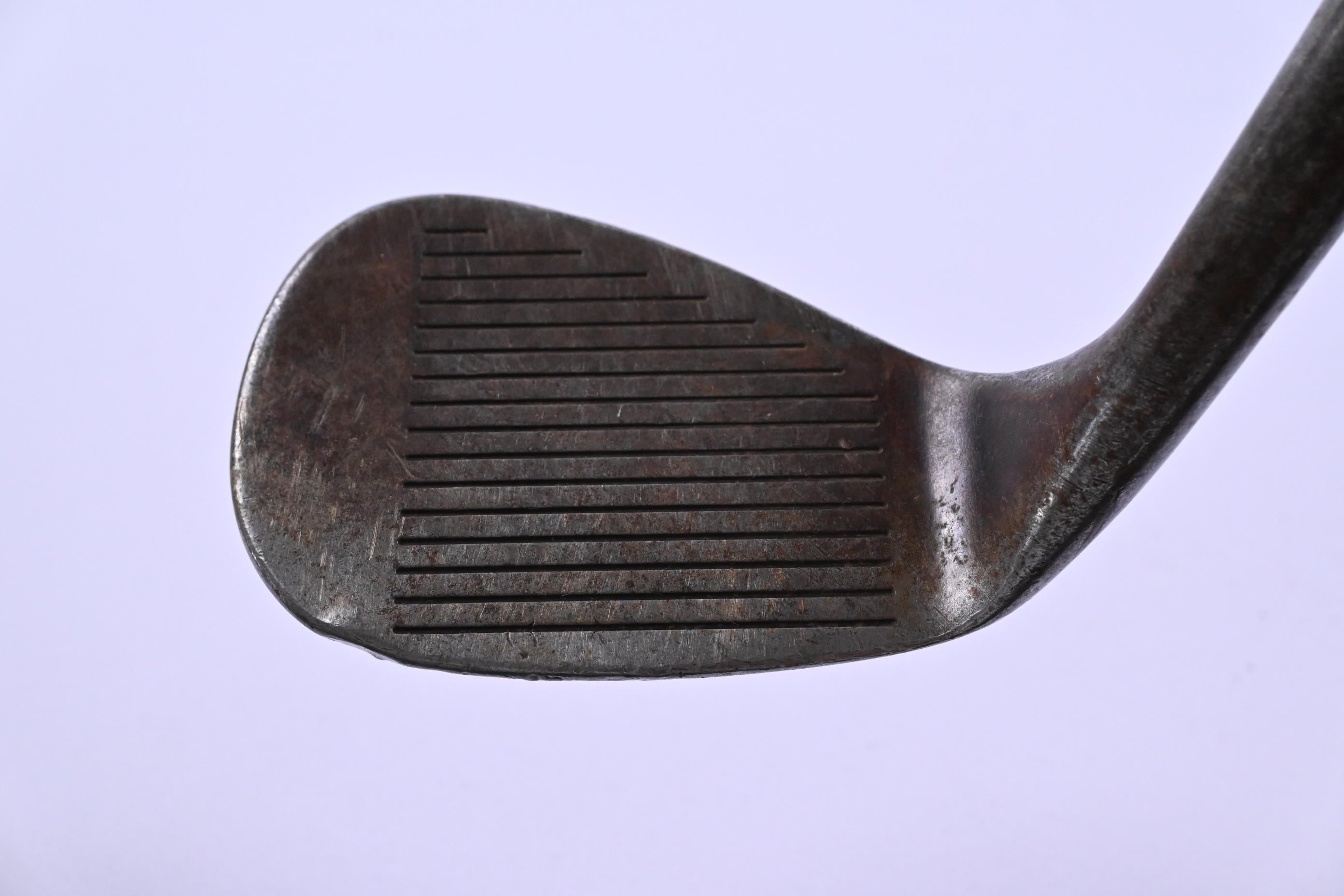 Cleveland 588 Original Sand Wedge / 56 Degree / Stiff Flex Dynamic Gold Shaft