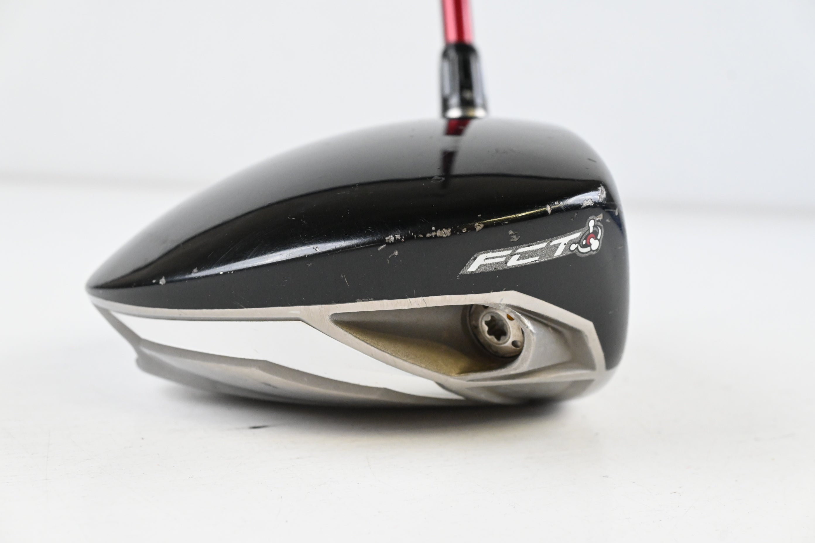 Taylormade R9 Driver / 9.5 Degree / Regular Flex Fujikura Motore 65 Shaft