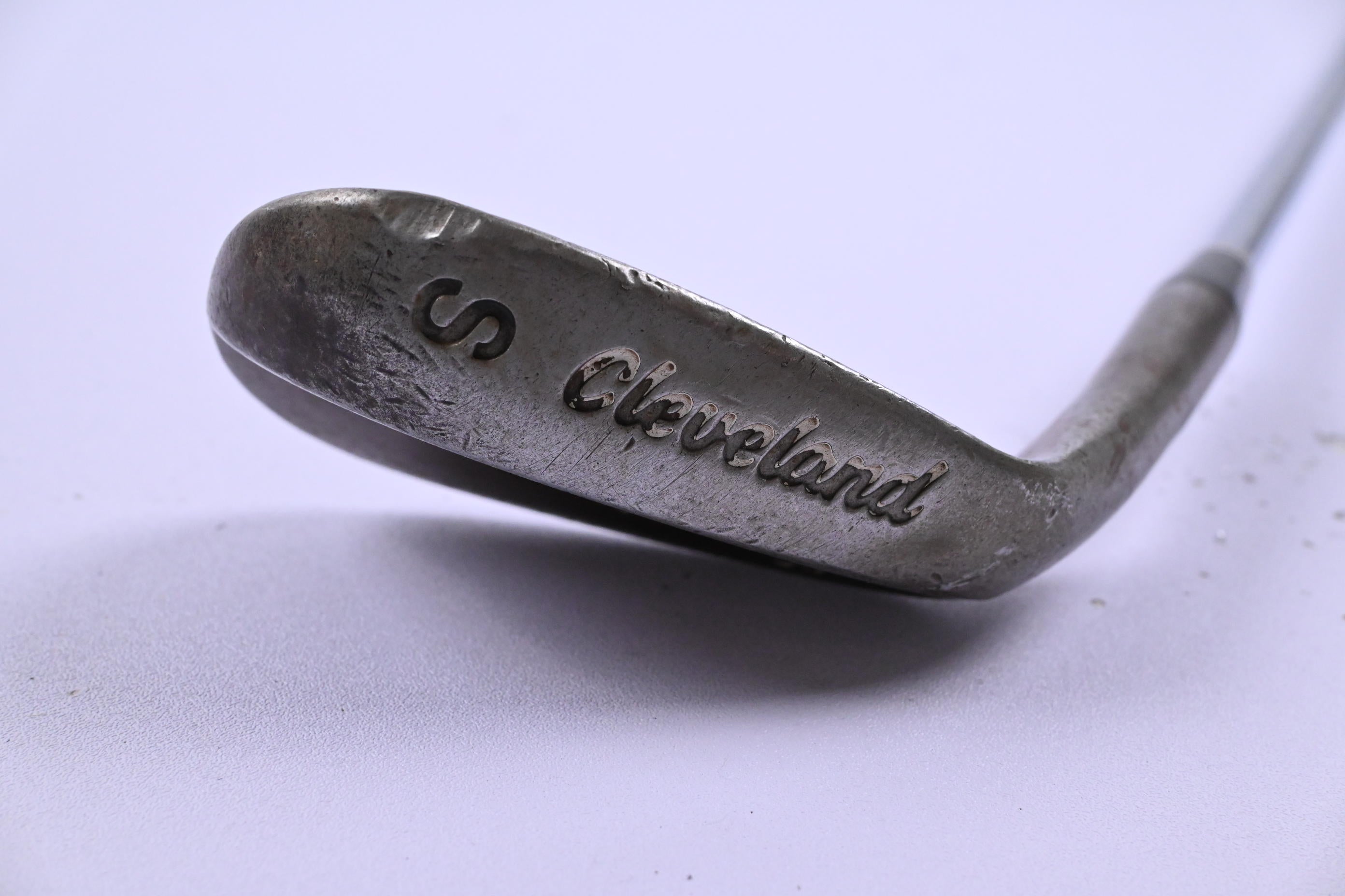 Cleveland 588 Original Sand Wedge / 56 Degree / Stiff Flex Dynamic Gold Shaft