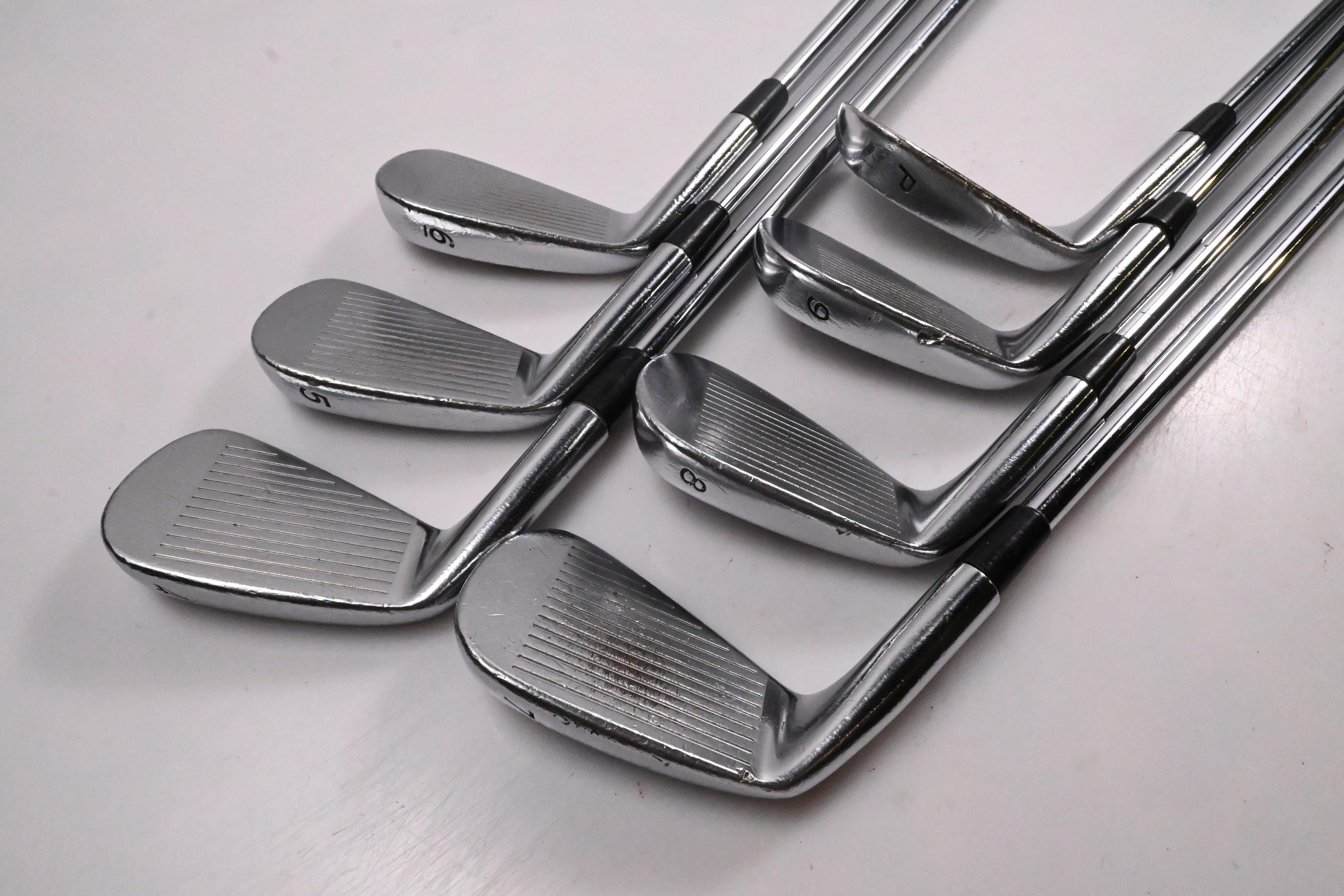 Taylormade Tour Preferred MB 2011 Irons / 4-PW / Stiff Flex Dynamic Gold S300